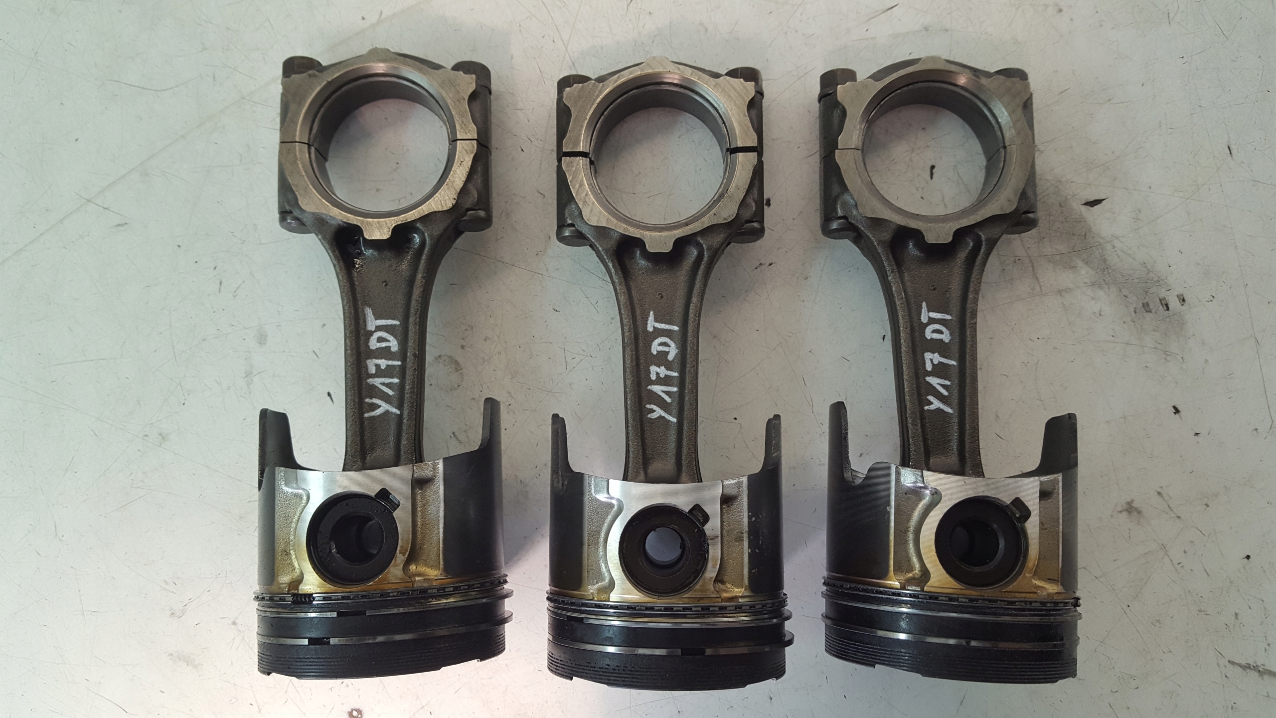 piston connecting rod Opel Meriva