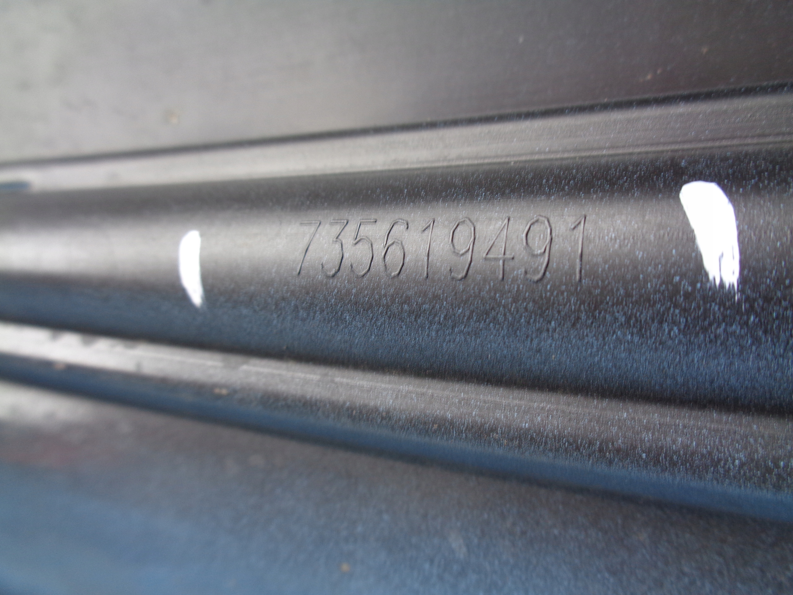 FRONTSTOSSSTANGE FIAT 500 15- LIFT NR 35026