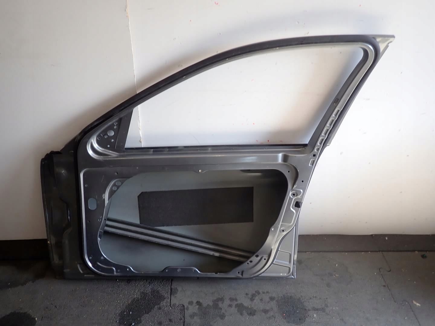 door front front right MERCEDES C-KLASA W204 2007-2014