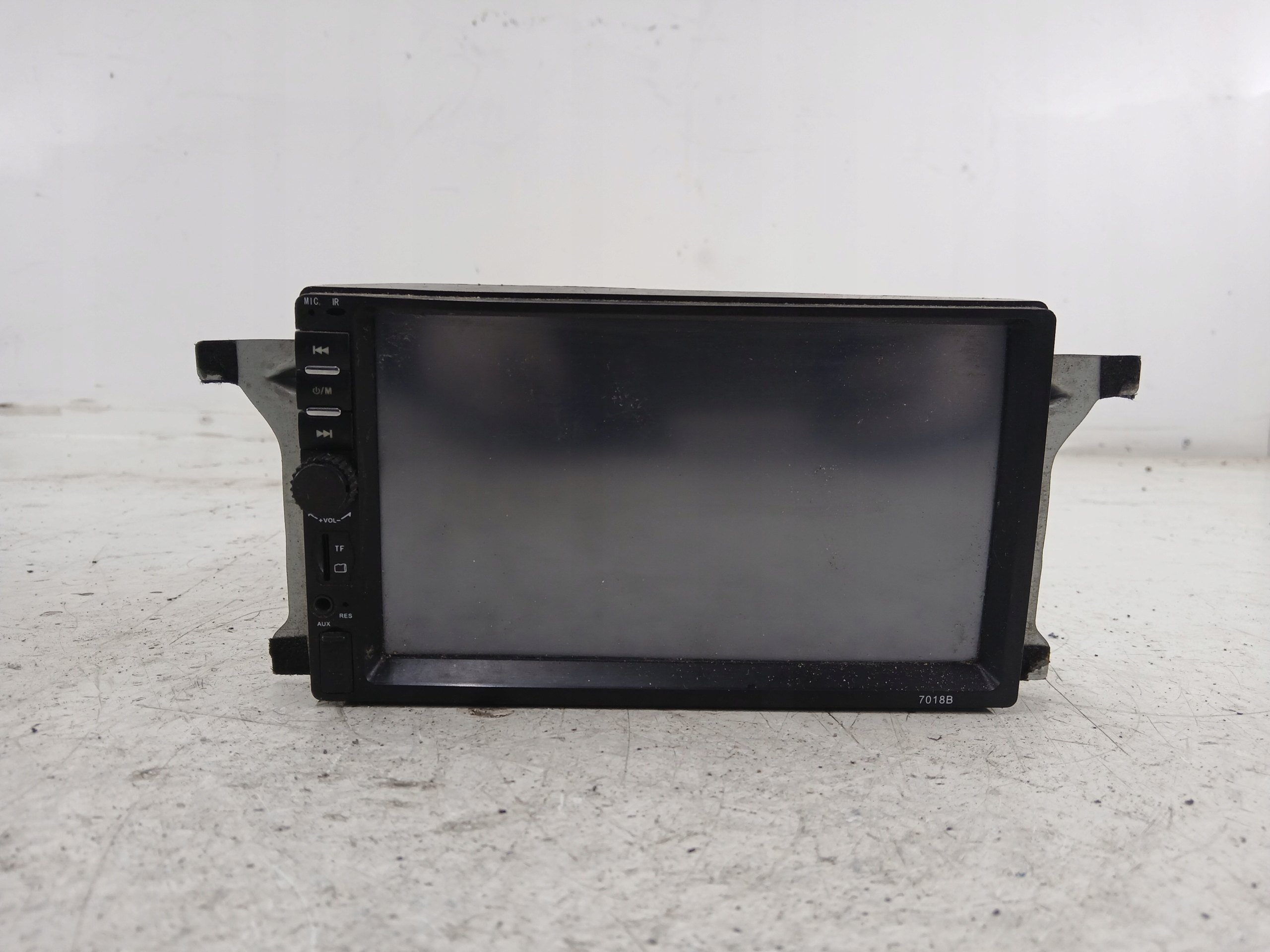RADIO SAMOCHODOWE 2 DIN AUX SD USB 7018B PILOT