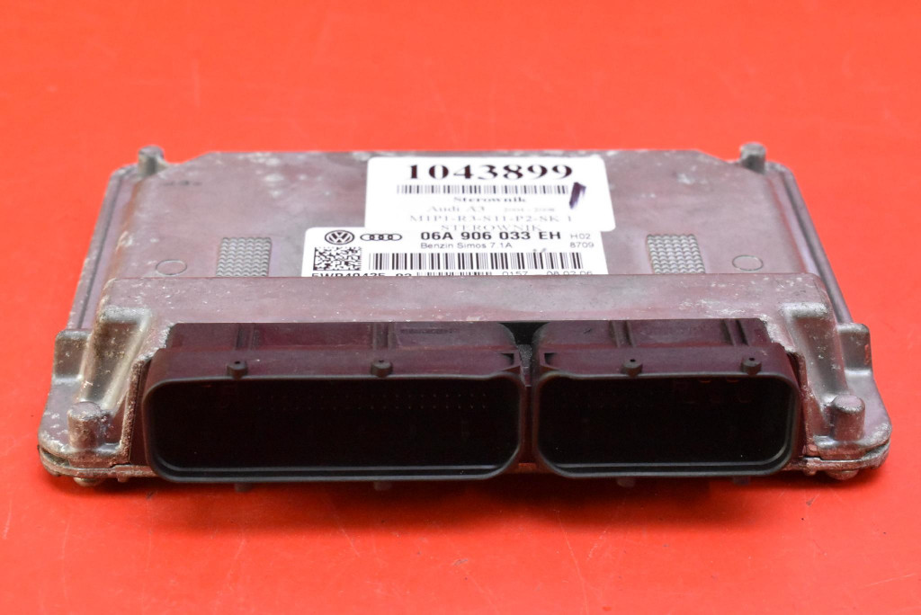 control unit computer of the engine 06A906033EH 5WP40435 AUDI A3 8P 1.6 8V 102 KM