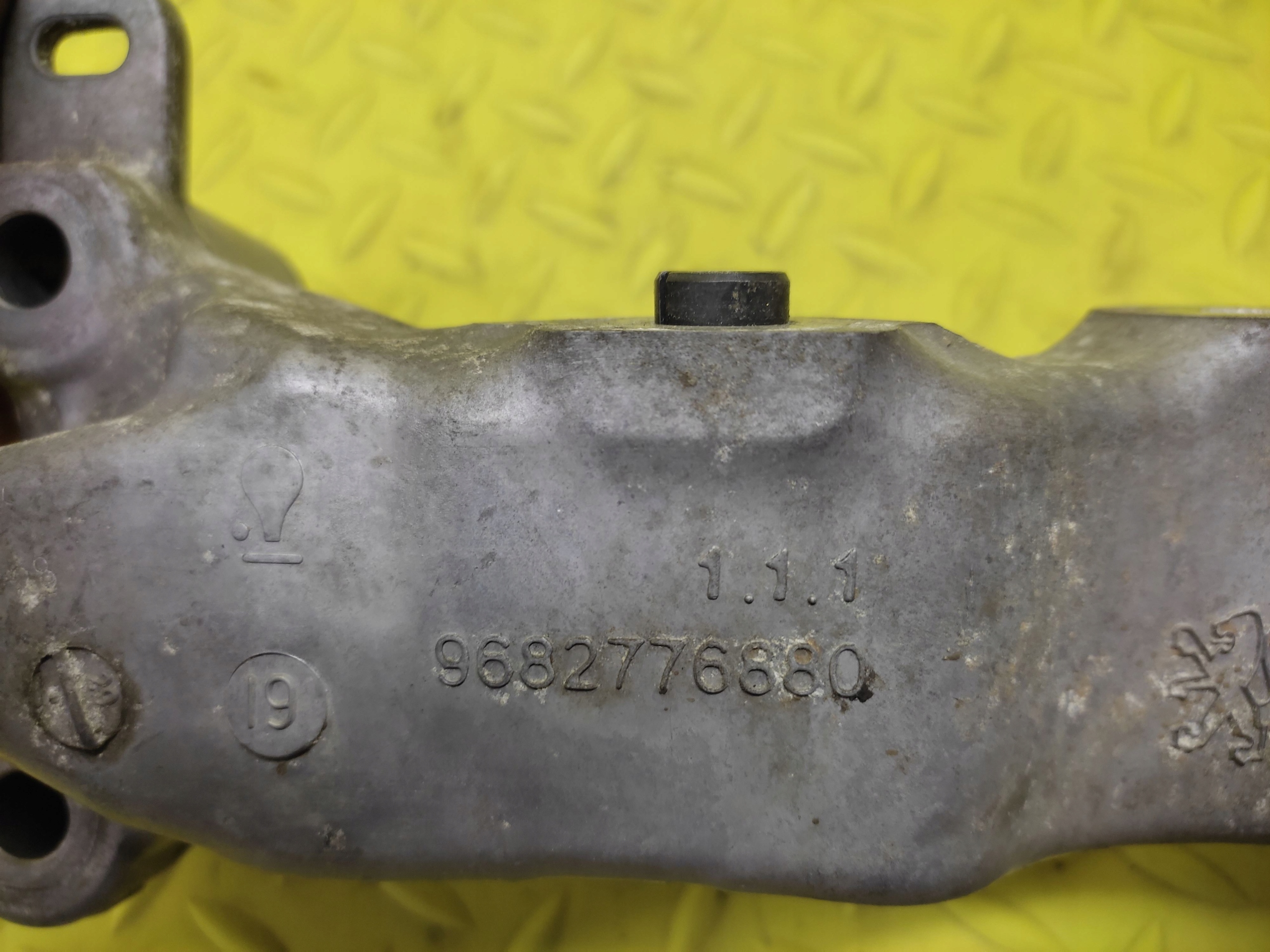 CITROEN C5 III 1.6 THP holder engine mount 9682776880