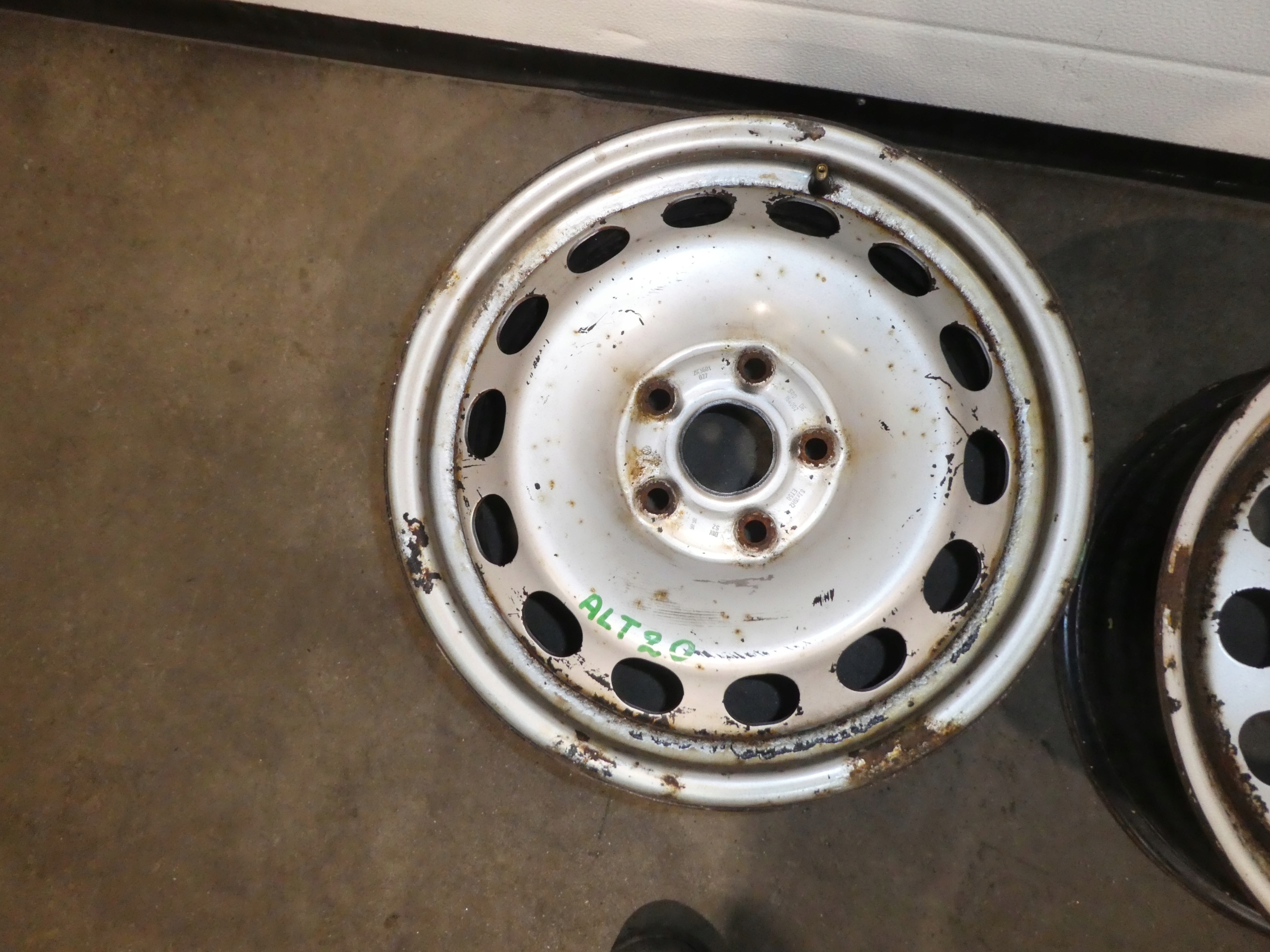 2X discs metal disc VW CADDY III 2K3601027