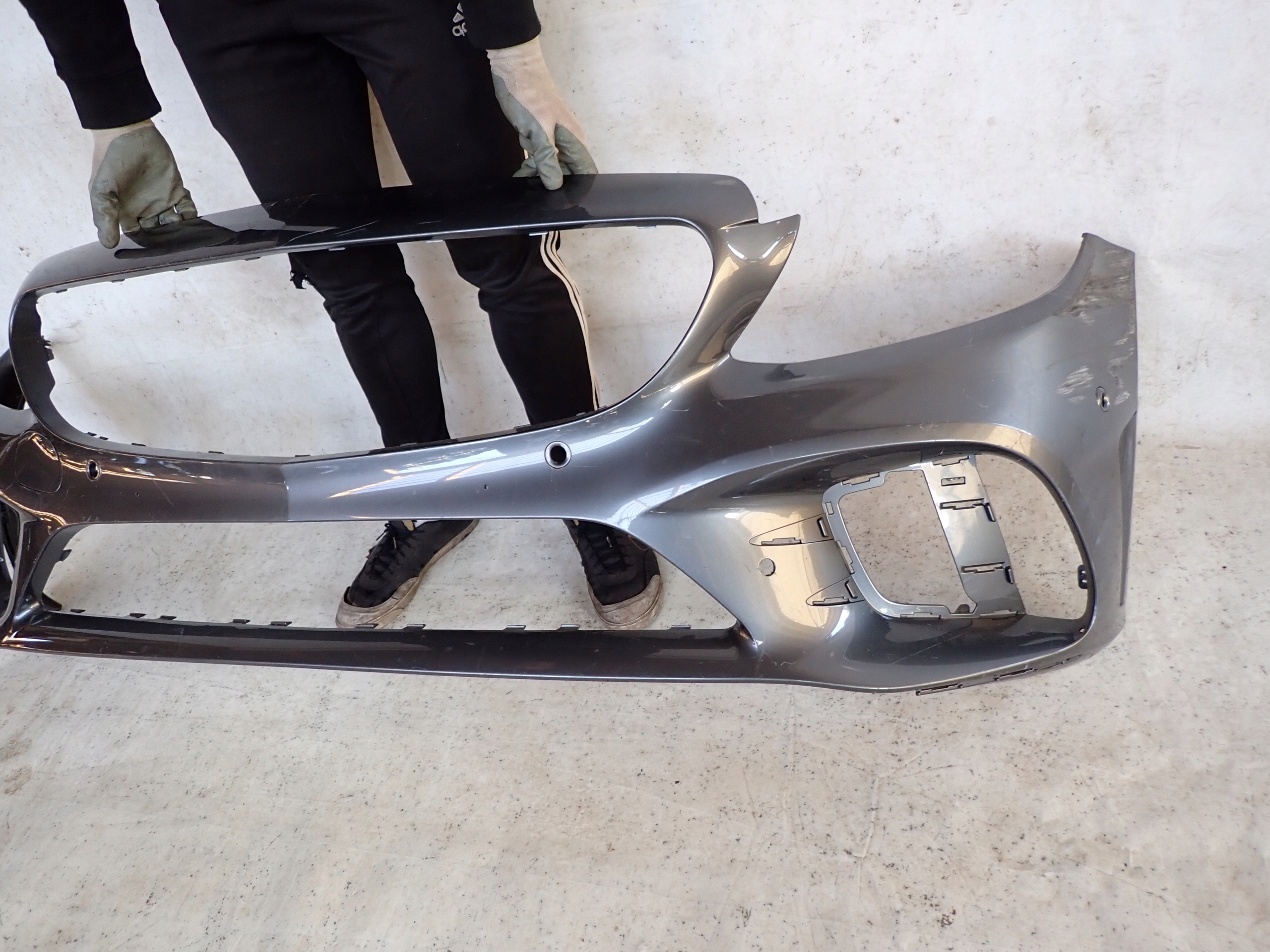 MERCEDES C-KLASA W205 AMG LIFT 18- bumper front front PDC