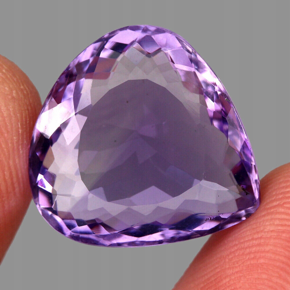 Přírodní kámen ametyst 17.87ct Vvs