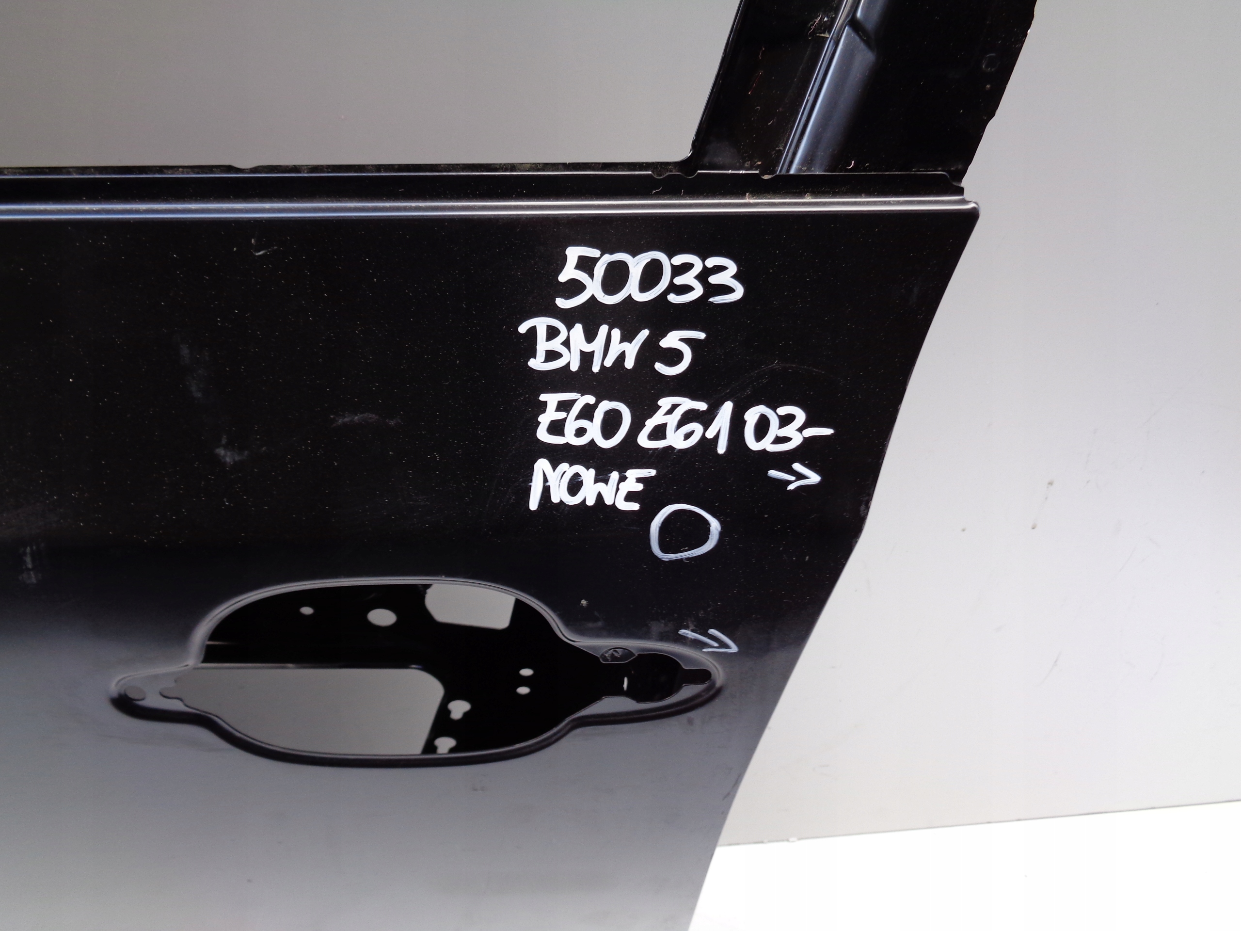 NO-WE-- Tür links vorne BMW 5 E60 E61 03- NR 50033
