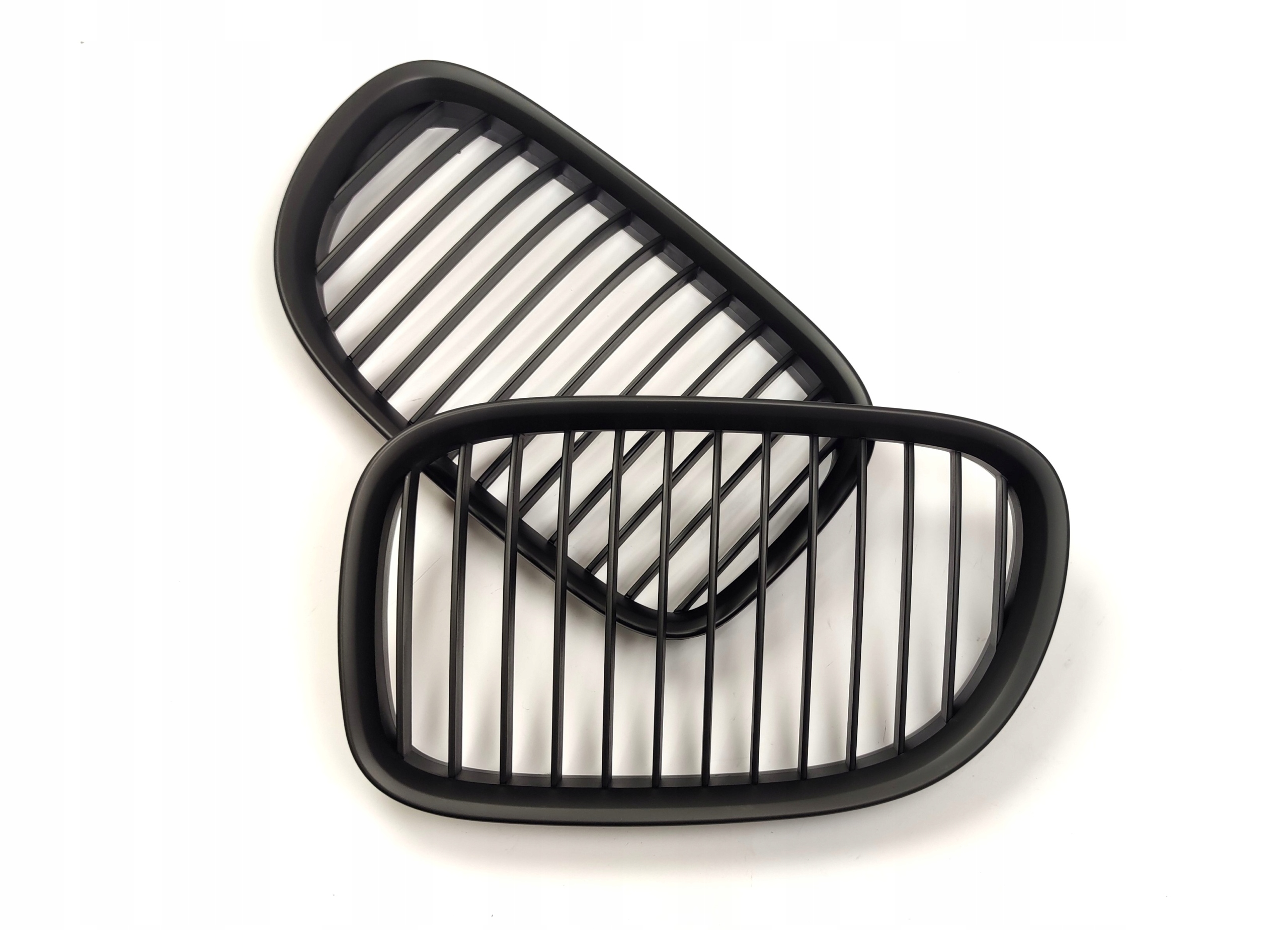 A11199 - BMW 7 F01 F02 2008-решетка радиатора черный матовый