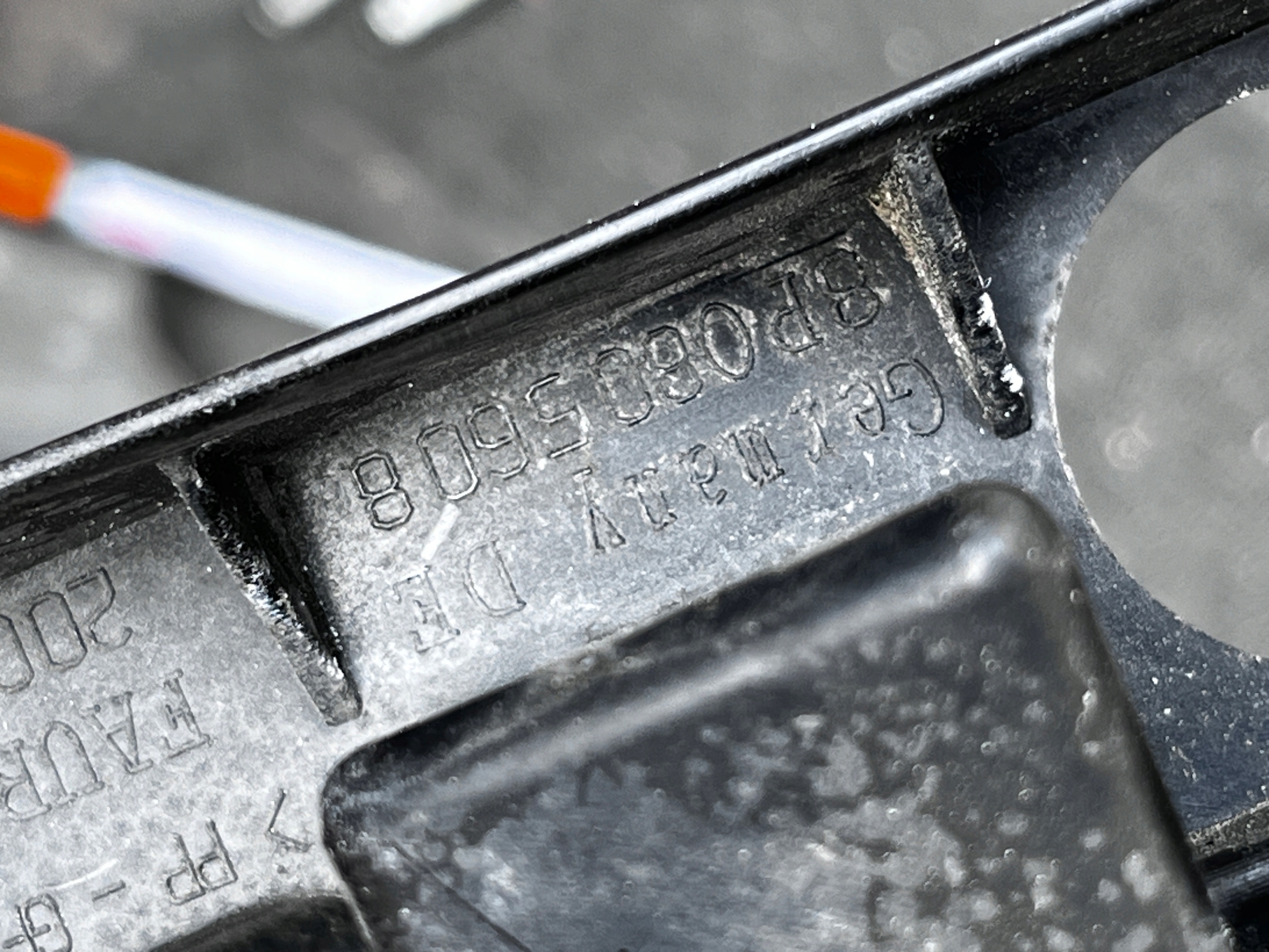 145 AUDI A3 8P LIFT 2008-2012 ŚLIZG LAMPY PRAWY 8P0805608 Typ samochodu Samochody osobowe