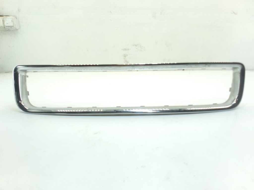 RAMKA KRATKA CHROM ZDERZAKA VW TOUAREG 7L LIFT