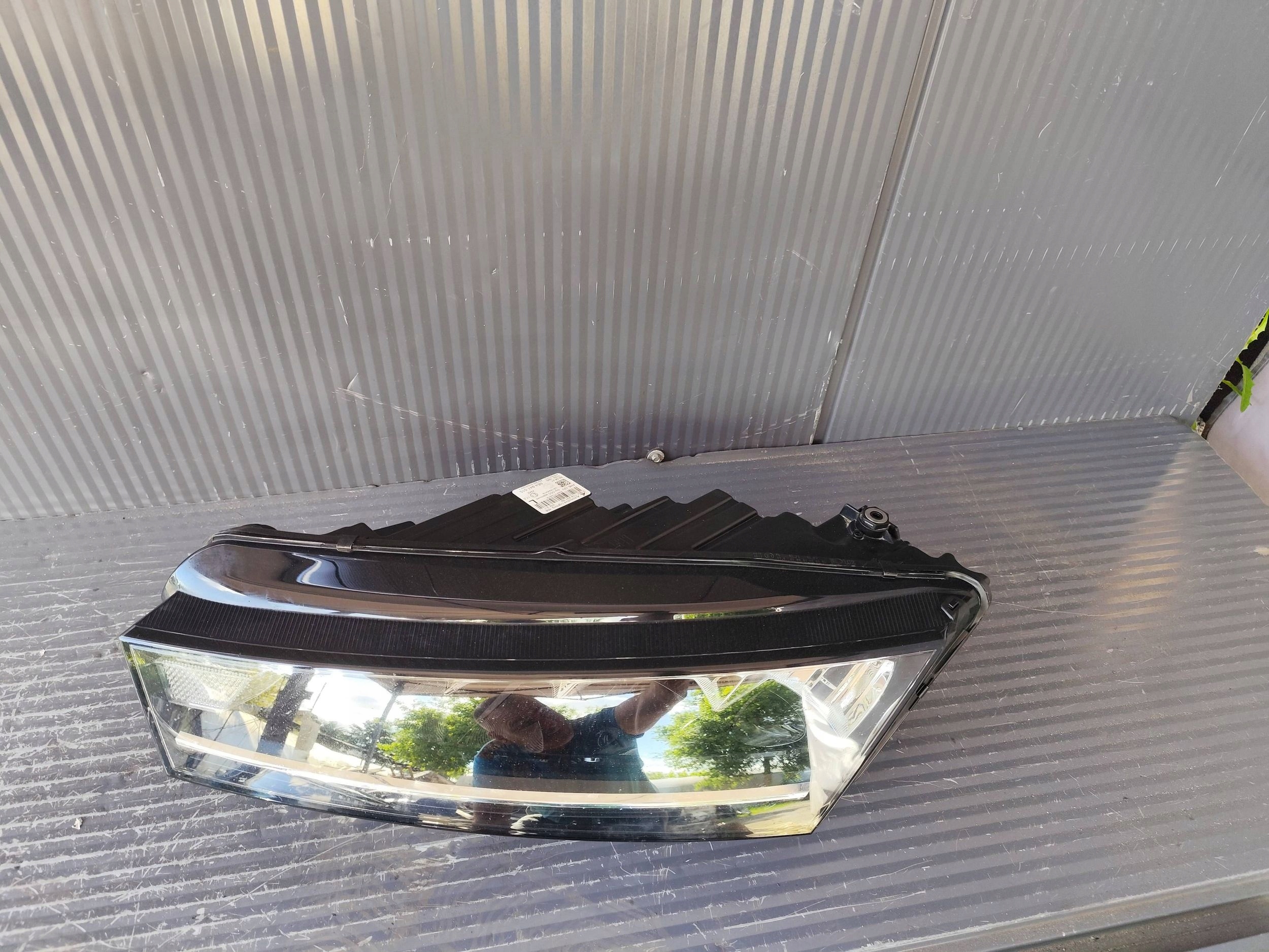 SKODA OCTAVIA IV light front left FULL LED complete DEMONTAZ 5E4941015