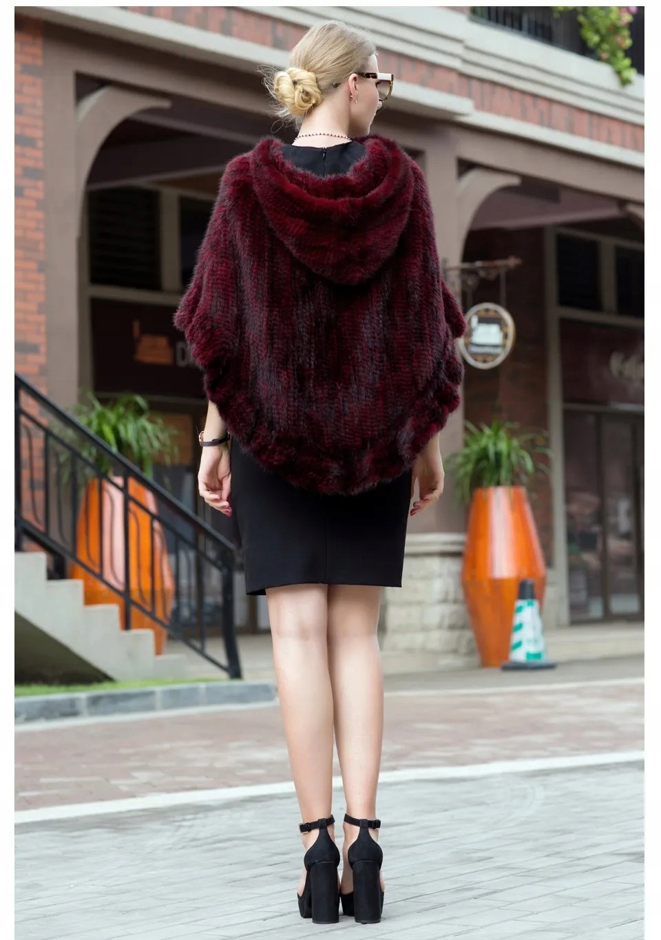 PONCZO FUTRO NATURALNE NORKI PIĘKNE ZJAWISKOWE KLASA I STYL HIT KOLORY Rękaw inny rękaw