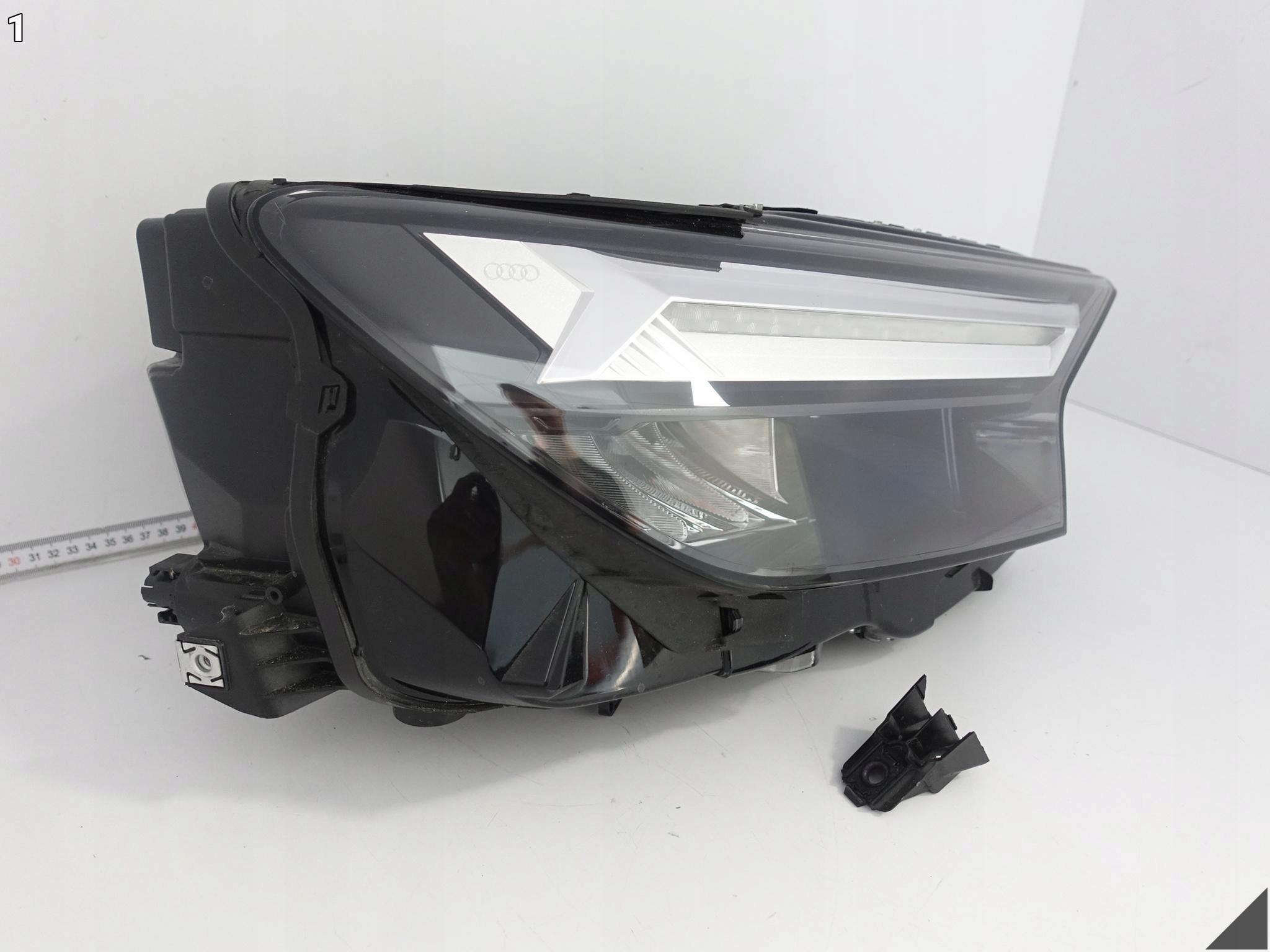 AUDI Q4 E-TRON 89A 21- light HEADLIGHT LOW FULL LED right front EUROPA