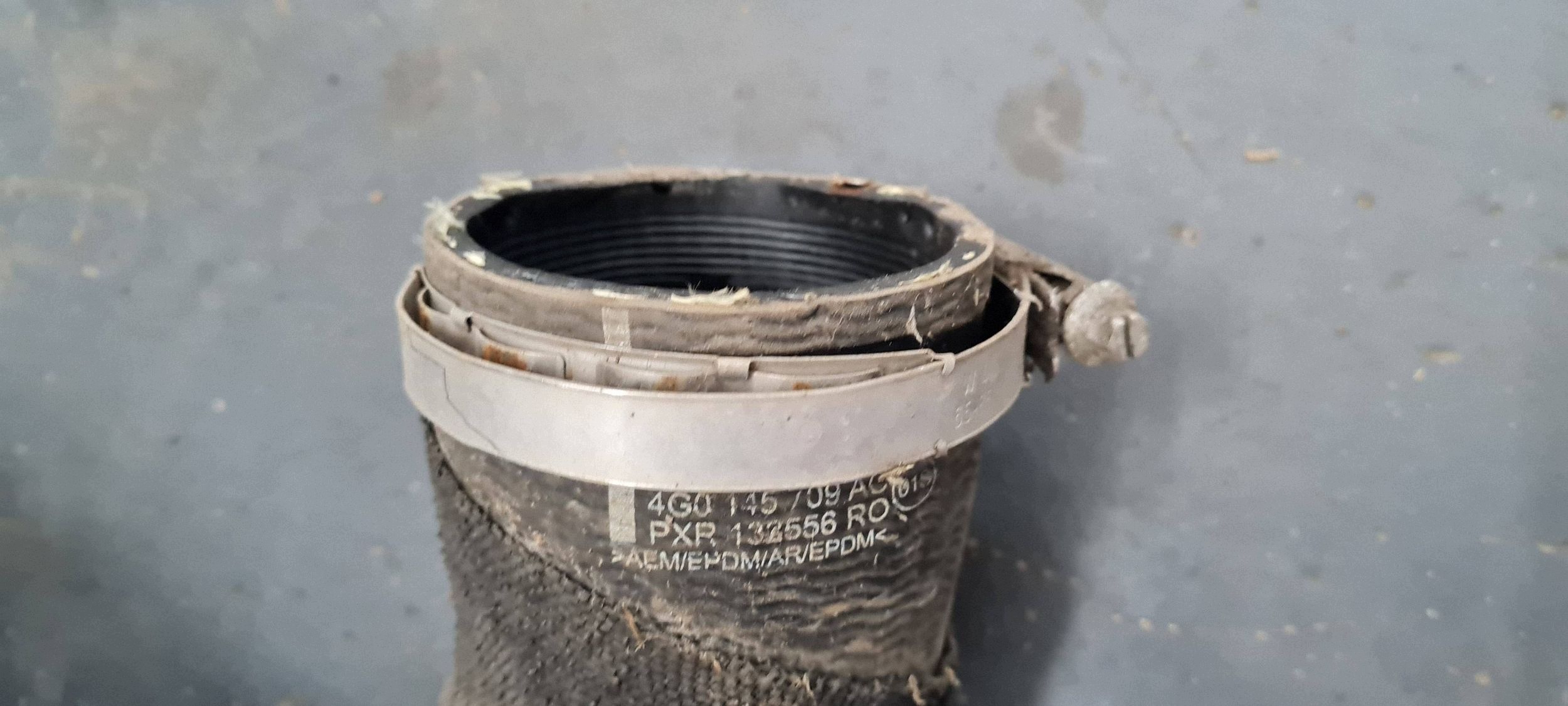 A7 4G cijev prijenos interkulera 3.0 TDI 4G0145709AC A6 C7 4G