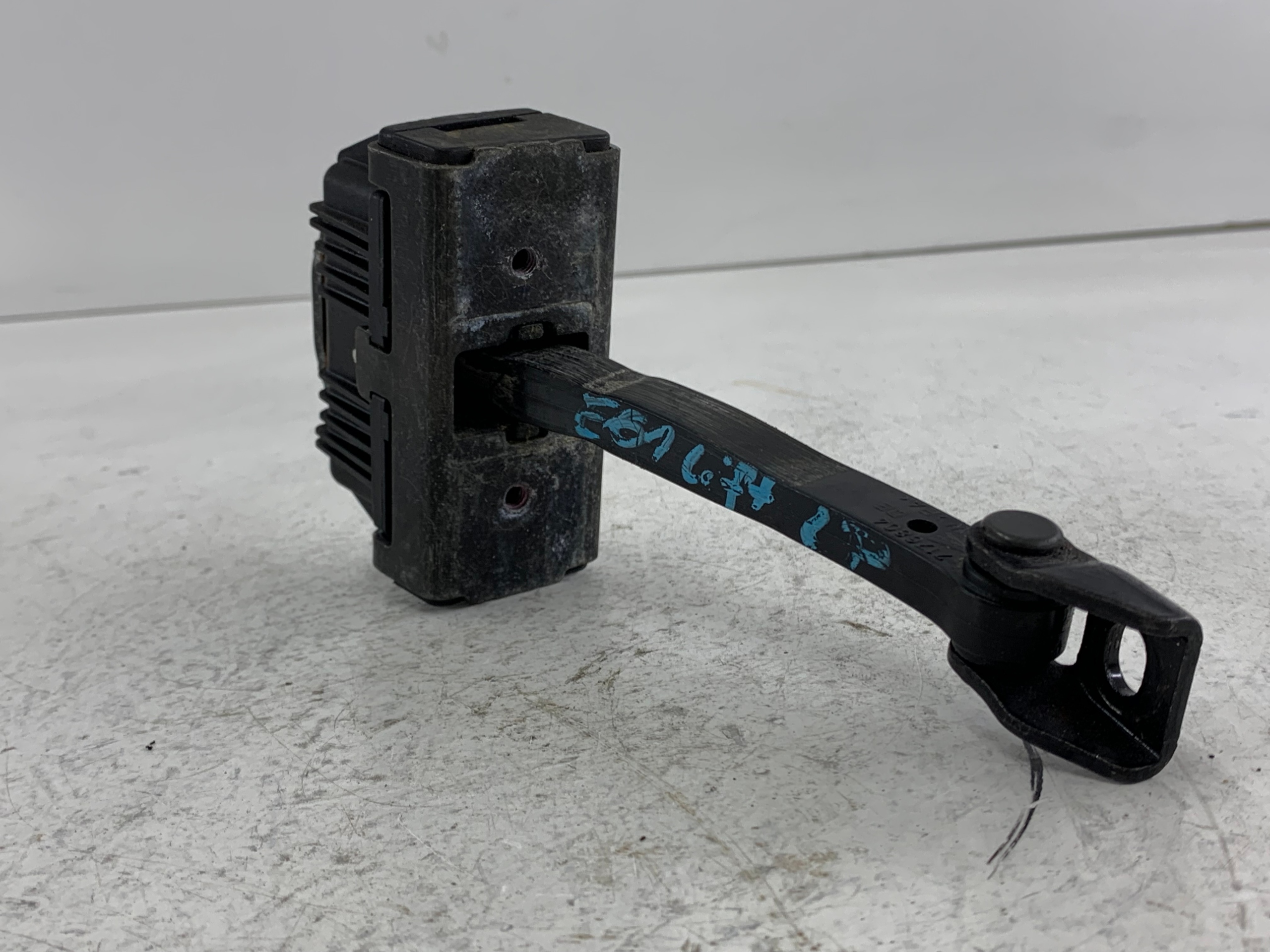 BMW E61 E60 LIFT limiter door left front