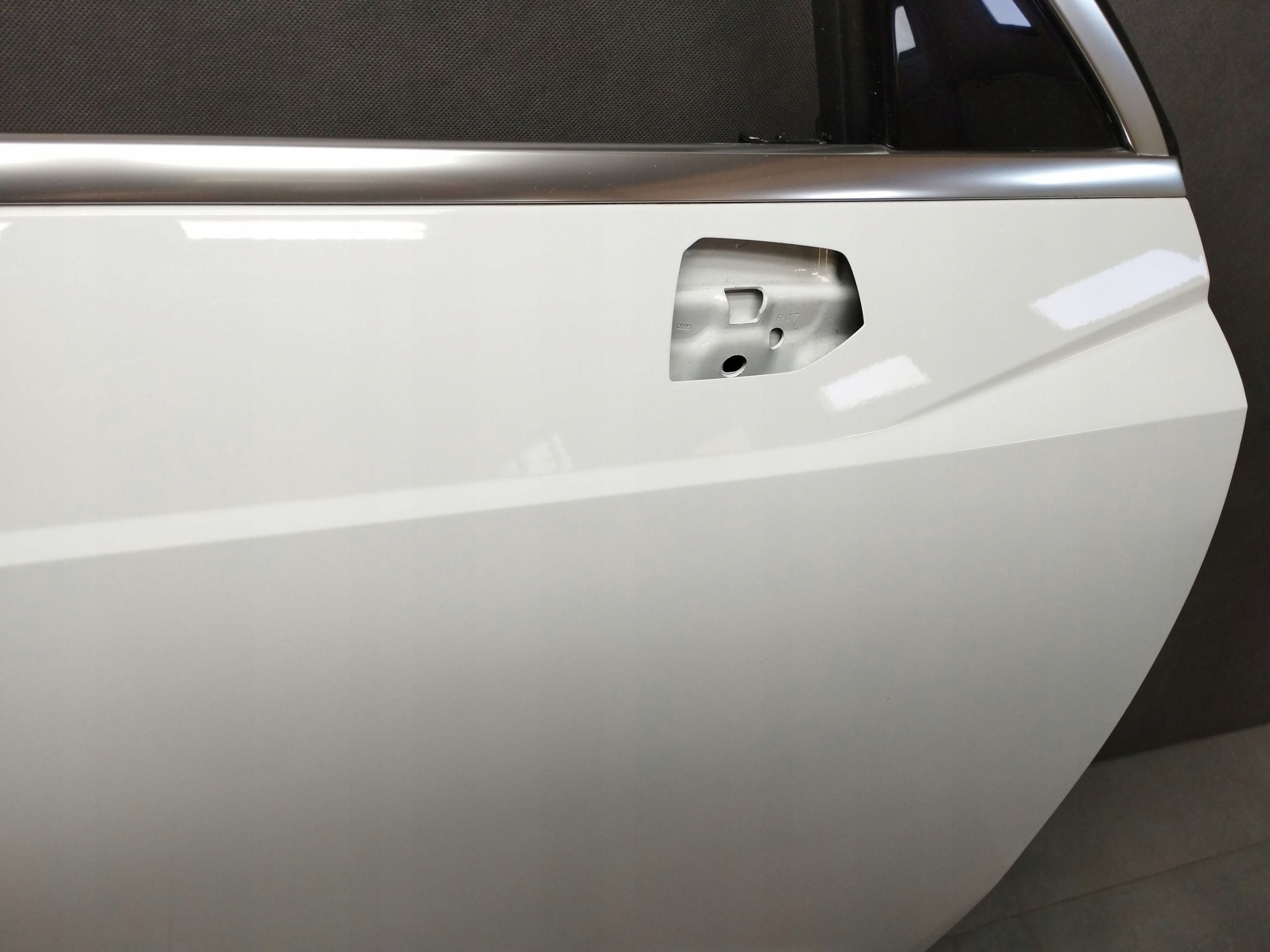 Audi Q3 F3 83A door right front LS9R W colour original