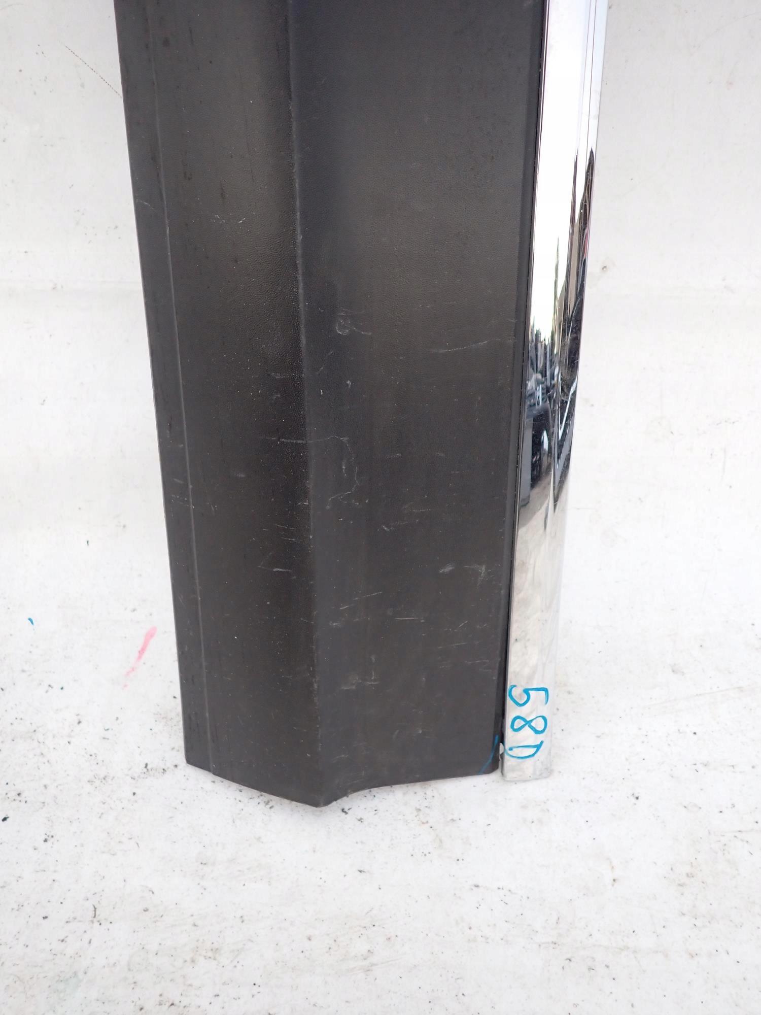 VW TIGUAN II 2 16-24 cap moulding door left front