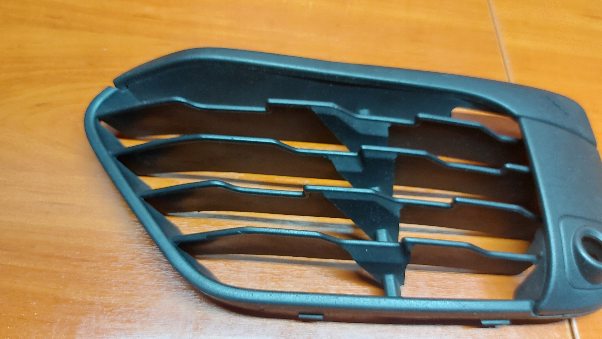 moulding spoiler grid of a bumper left left front BMW X1 F48
