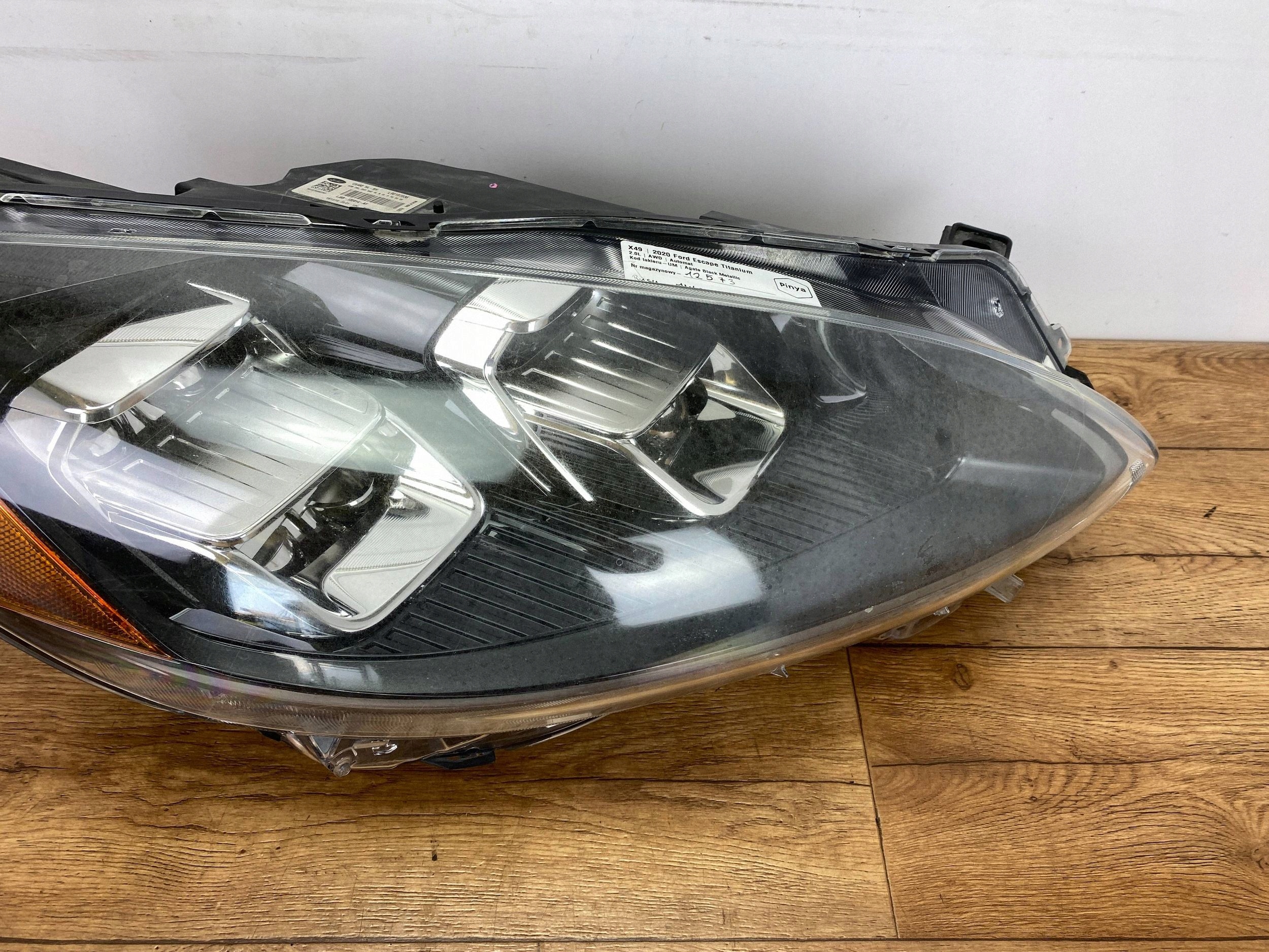 Reflektor light right LED Ford Escape IV Kuga MK3 2020+