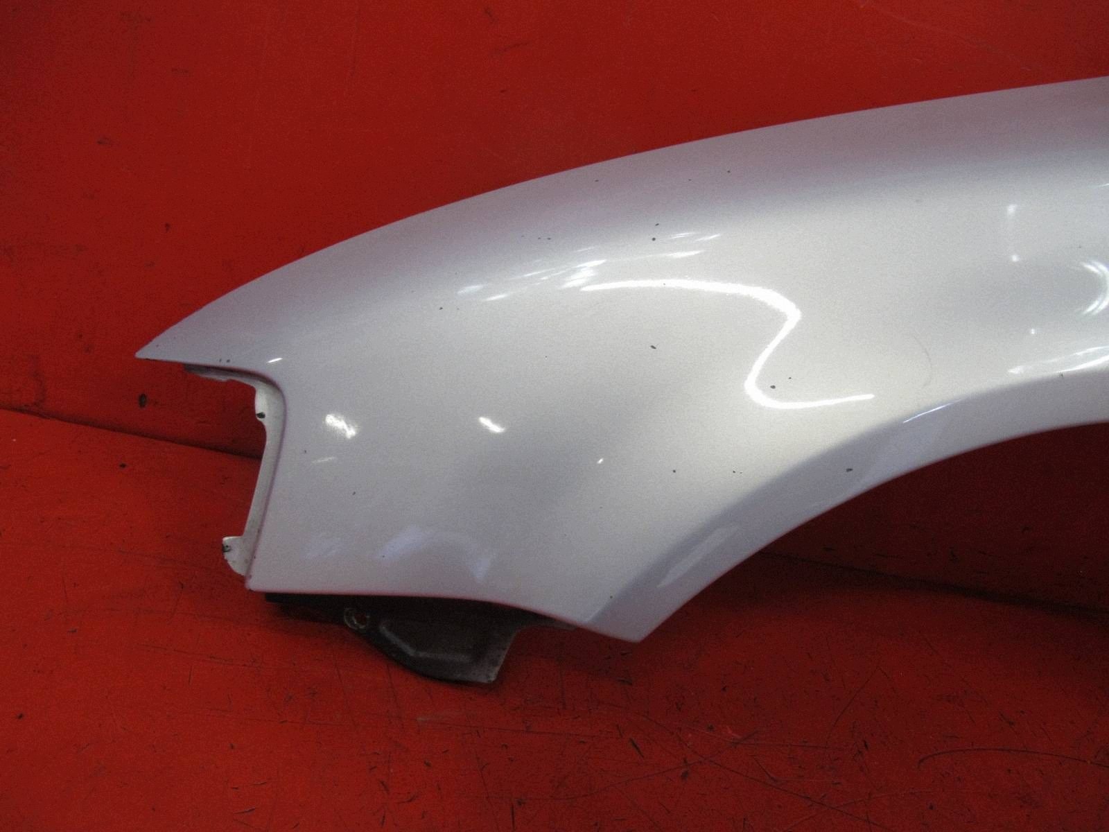VW Volkswagen PASSAT B5 3B 1997-2000 fender left front front LB7Z