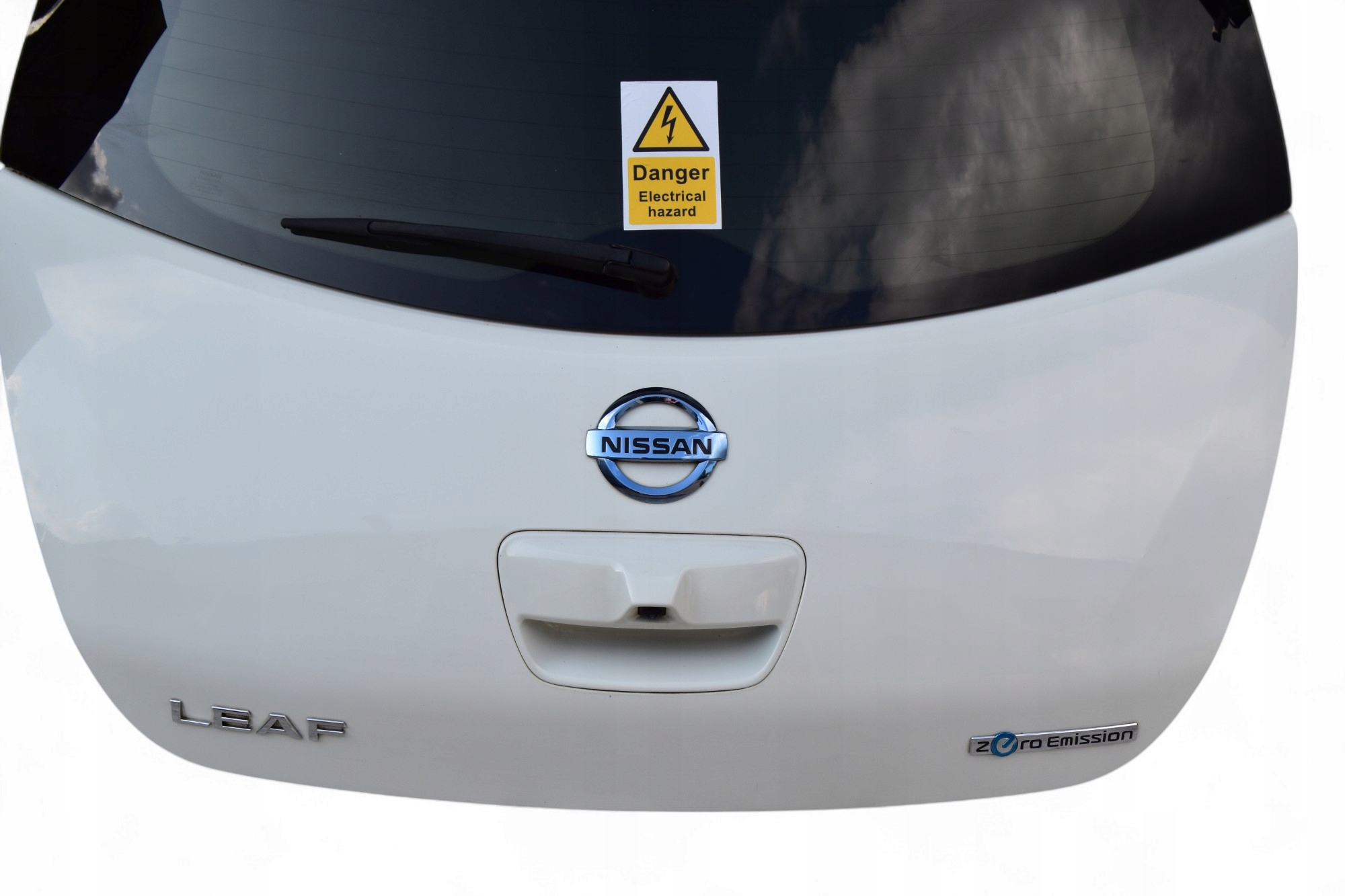 trunk door boot NISSAN LEAF and TEKNA colour: 326G