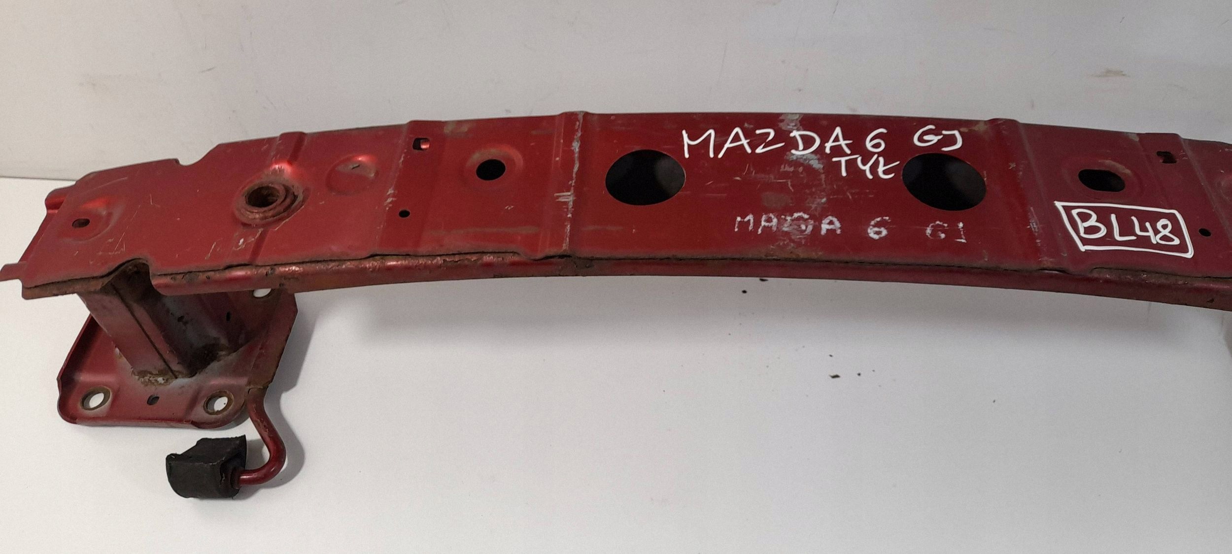 Mazda 6 GJ TRAVERSA paraurti posteriore GHP9262 (BL48)