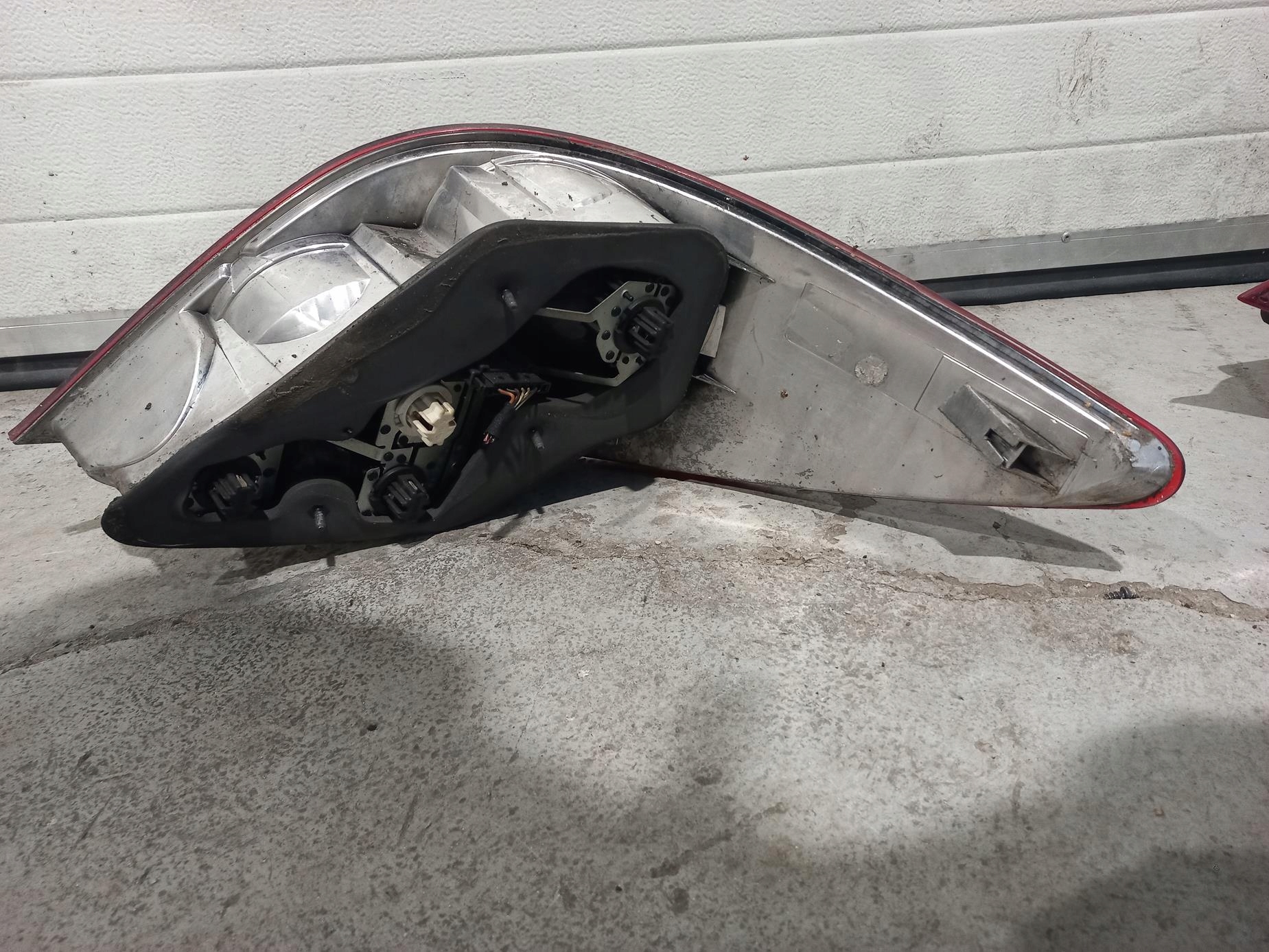 фонарь левый MERCEDES W251