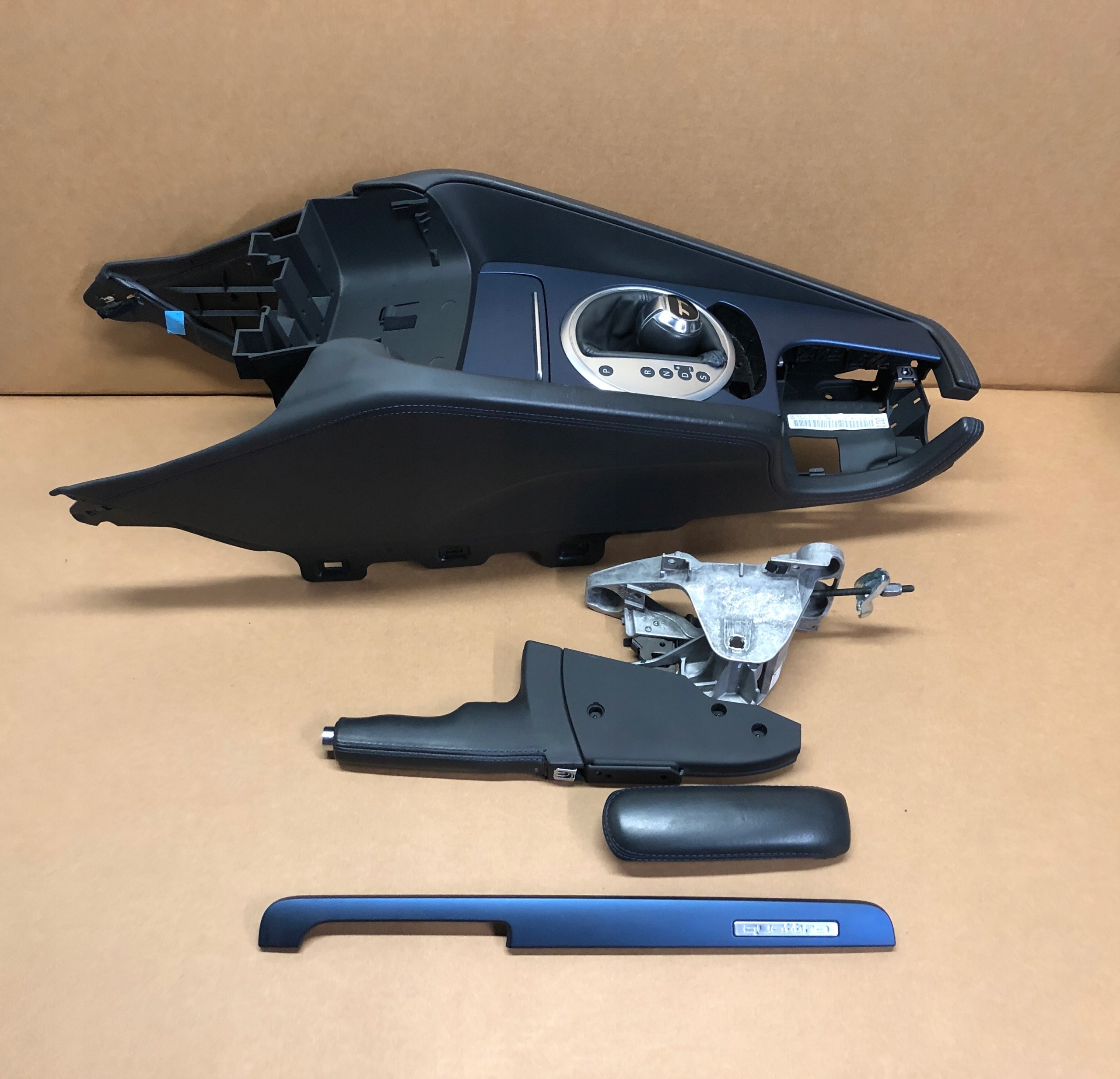 00QQ - AUDI TT TTRS 8J МОЛДИНГИ ДЕКОР РУЧКА ТУННЕЛЬ КОЖА