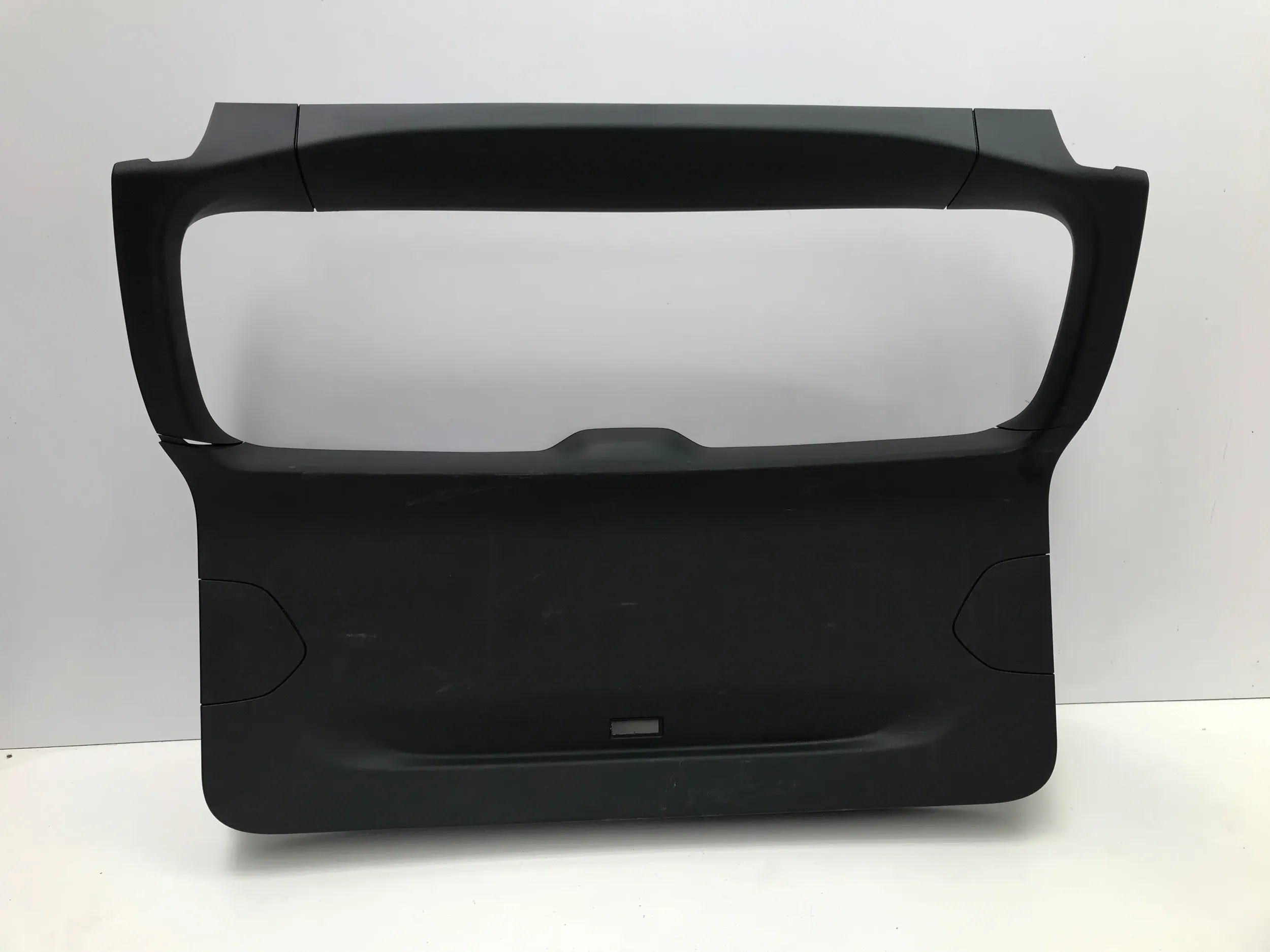 BMW iX3 G08 X3 G01 OSŁONA PLASTIK OBUDOWA KLAPY BAGAŻNIKA 7403755