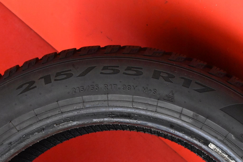 tyre tyres 2 SZT PIRELLI ZIMA 215/55/17 24R