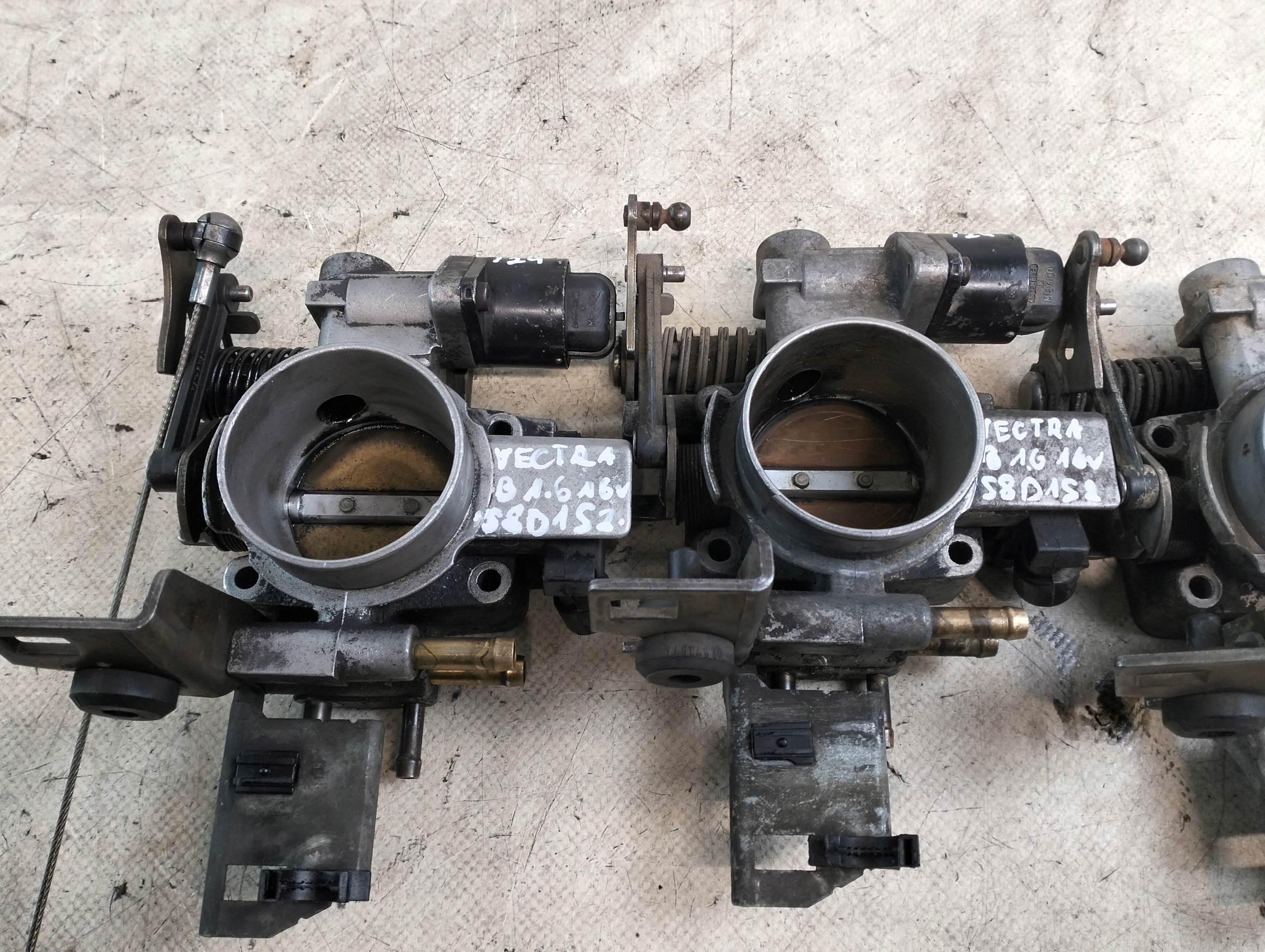 Valvola a farfalla Opel Vectra B 1.6 16V 90529710