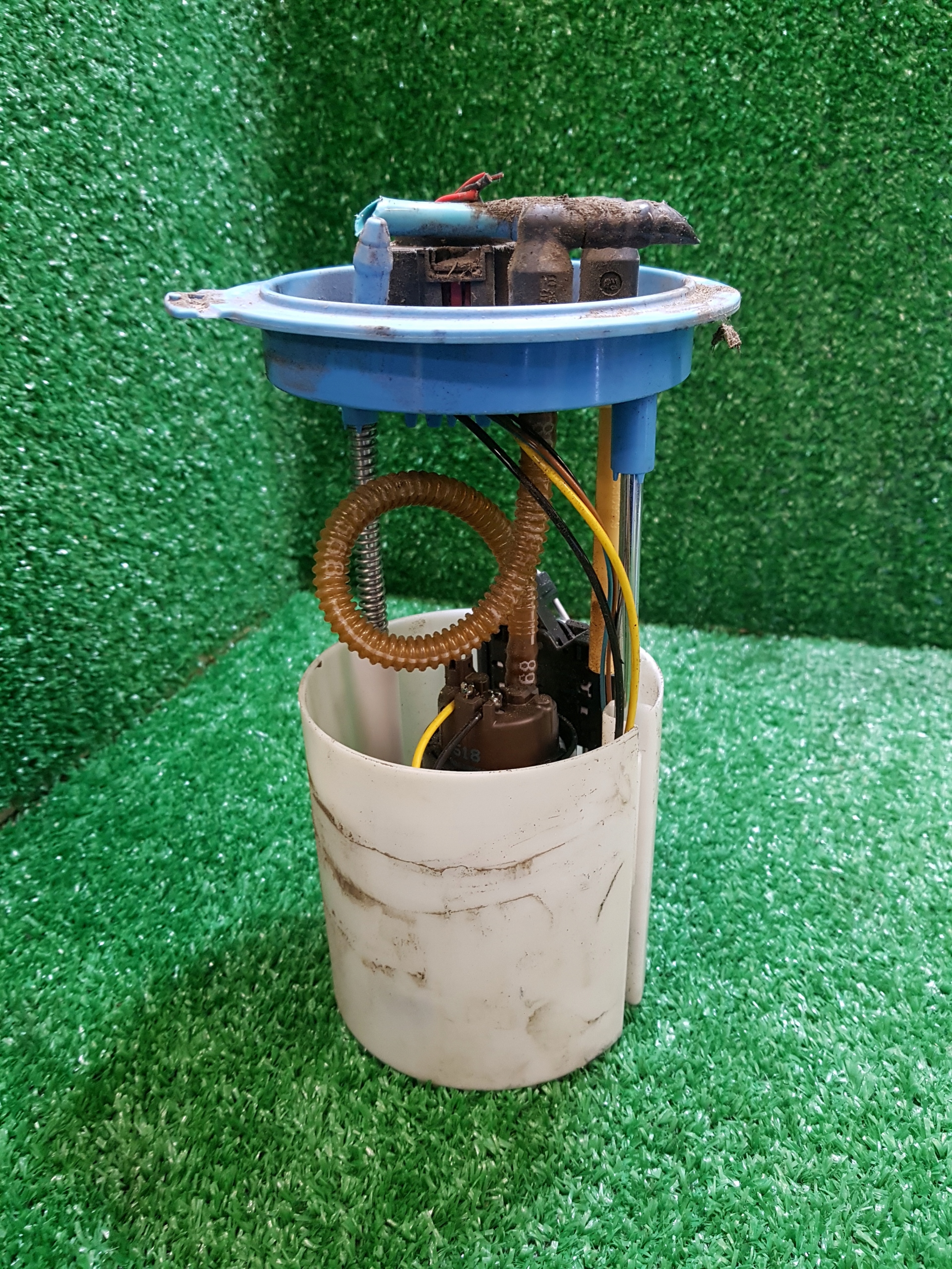 feed pump VOLKSWAGEN GOLF 5 plus 1.4B