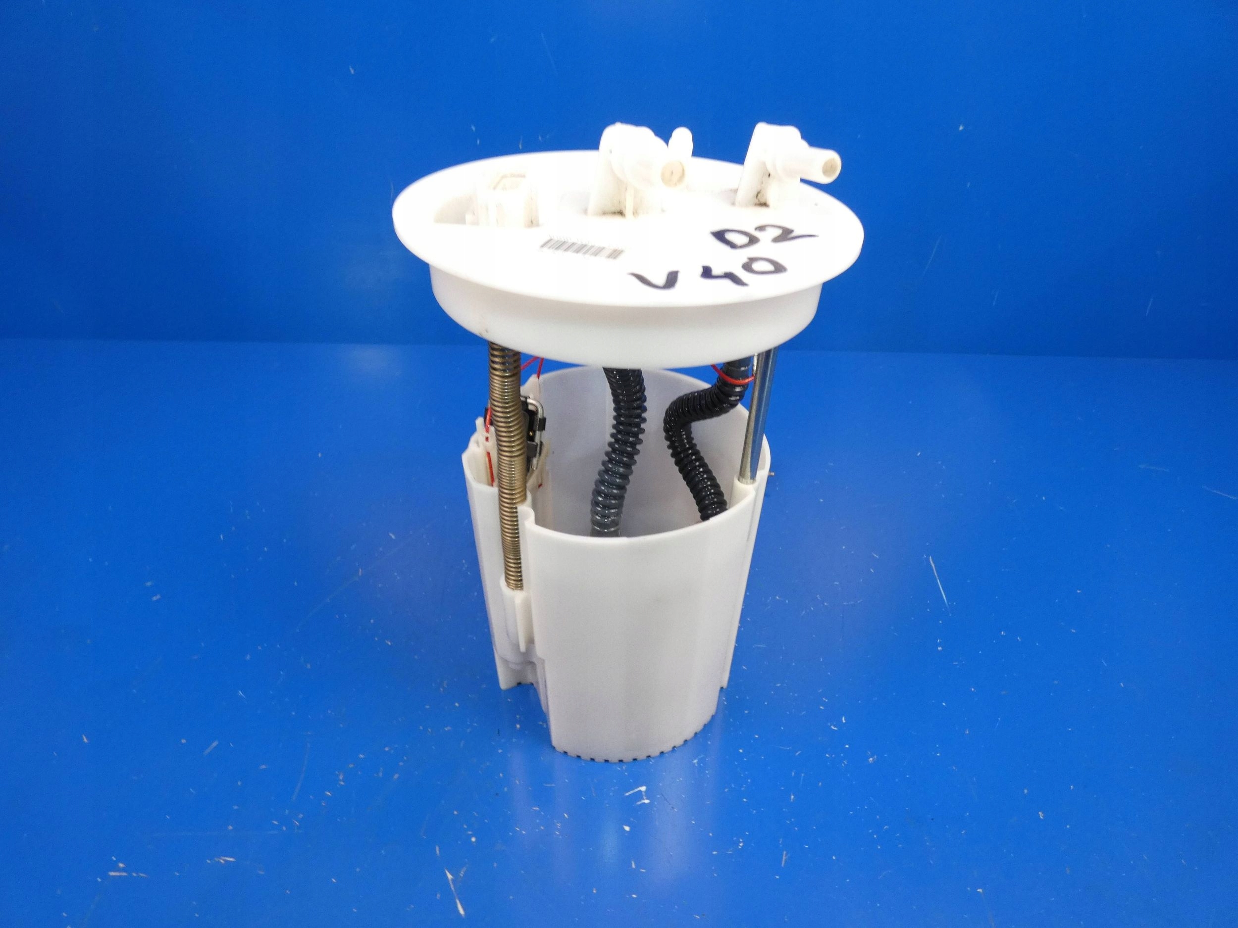 VOLVO V40 II 1.6 D D2 feed pump Z tanks