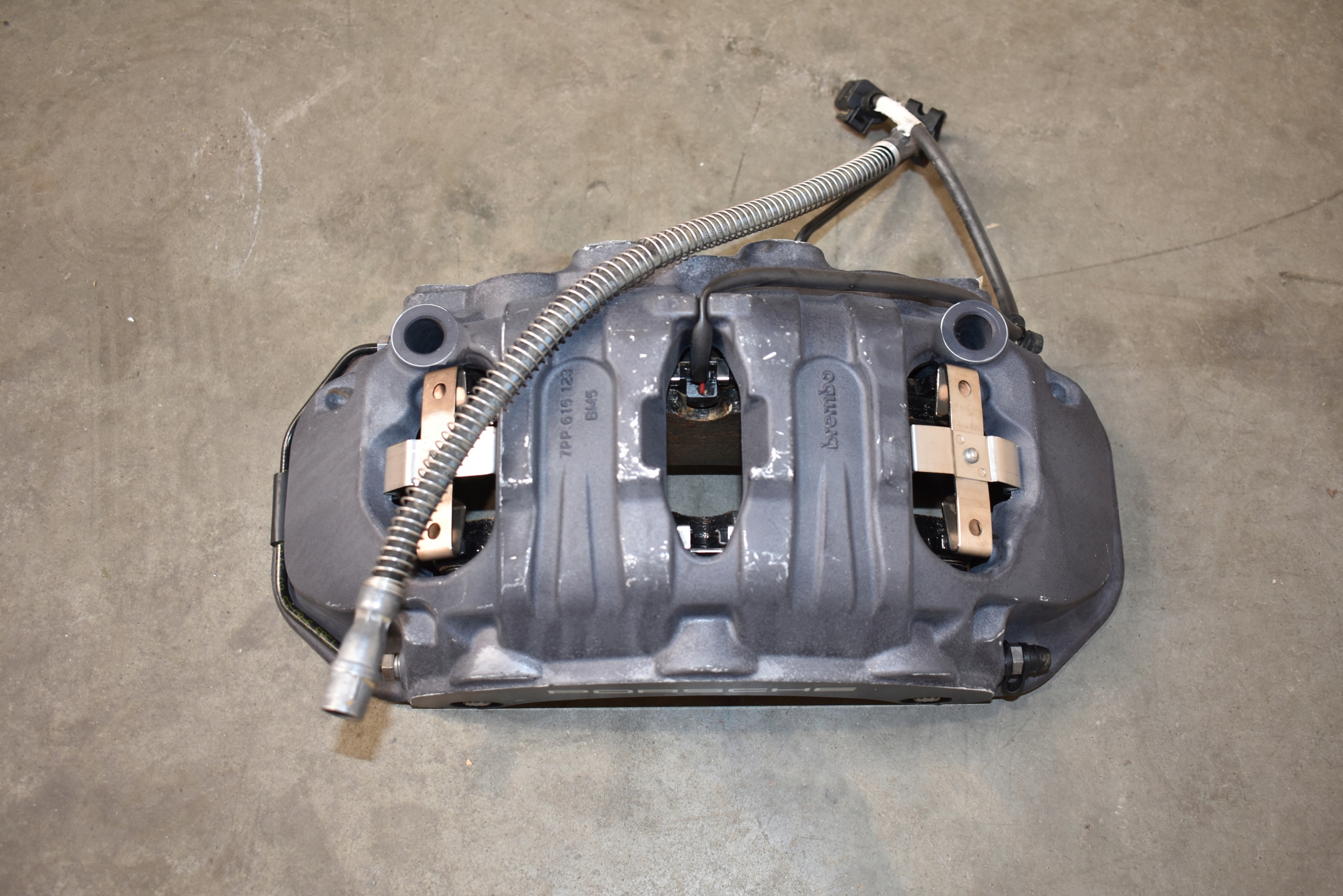 IDEALNY caliper brake front front right PORSCHE CAYENNE 9Y 1