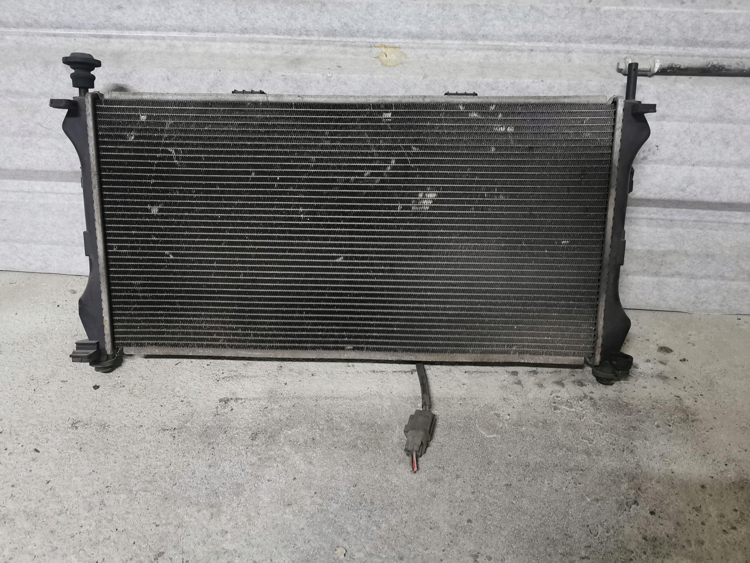 chladič ventilátor FORD TRANSIT 2.0 TDDI 00-06