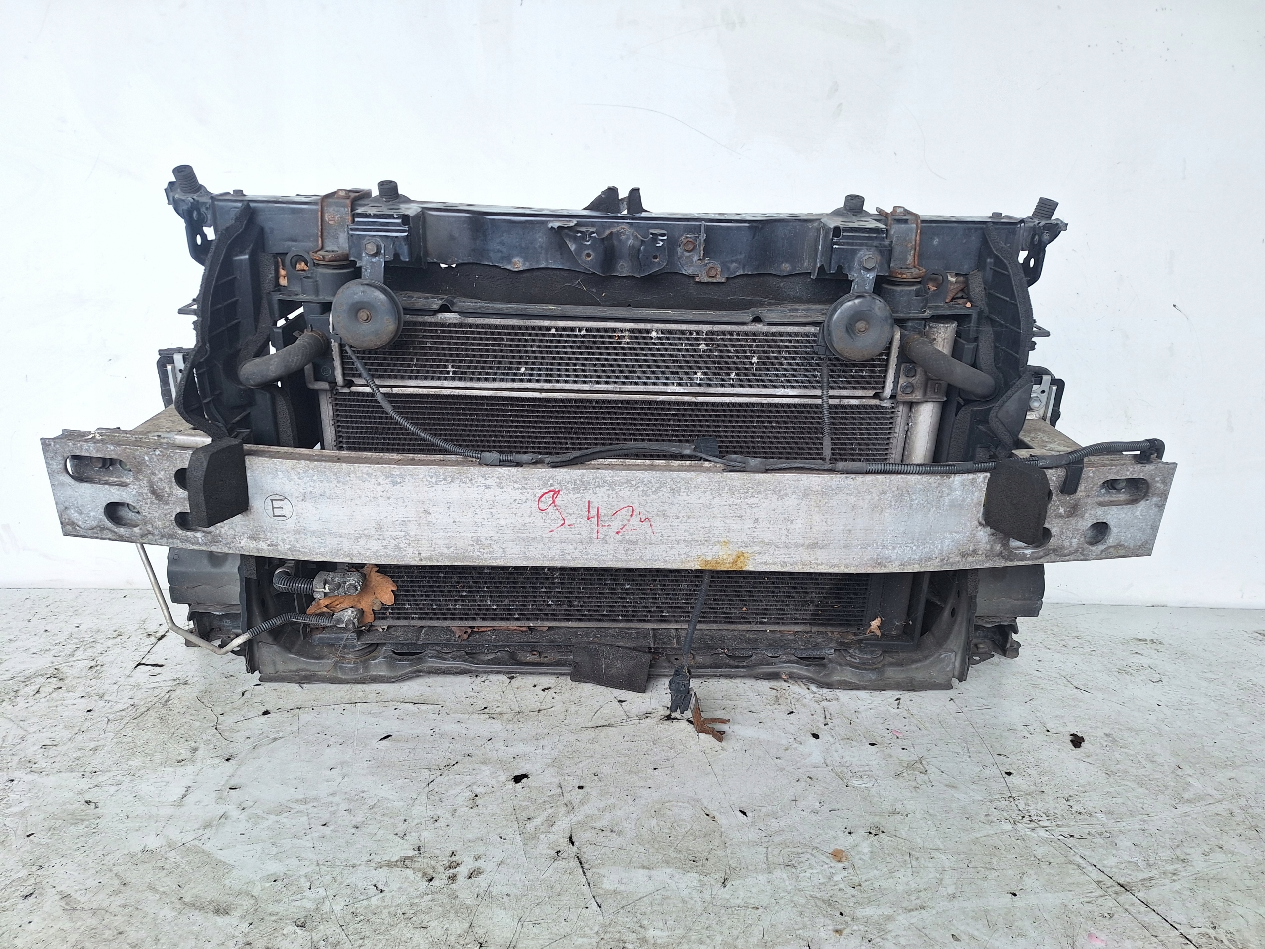 TOYOTA PRIUS III 09-15 support panel for radiators HYBRID