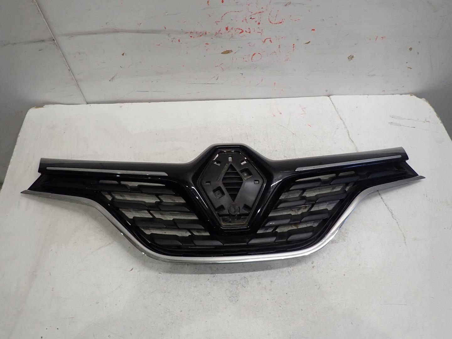 Grill RENAULT CAPTUR LIFT 2017