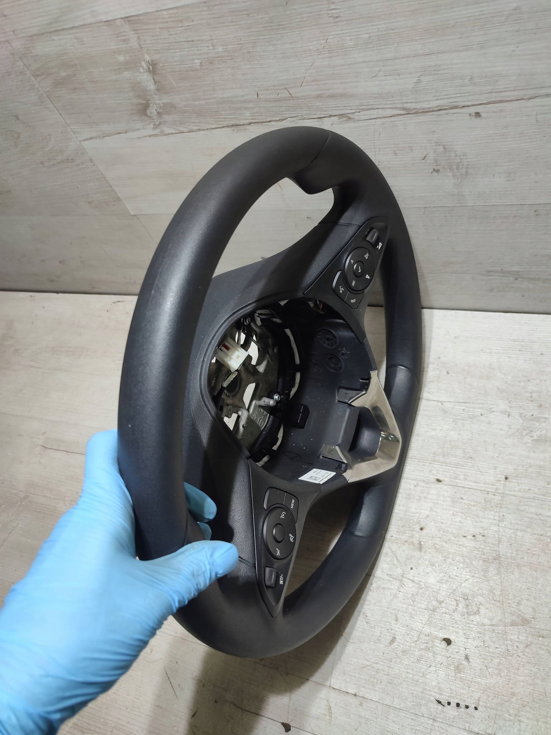 Opel Corsa F 2020 lenkrad