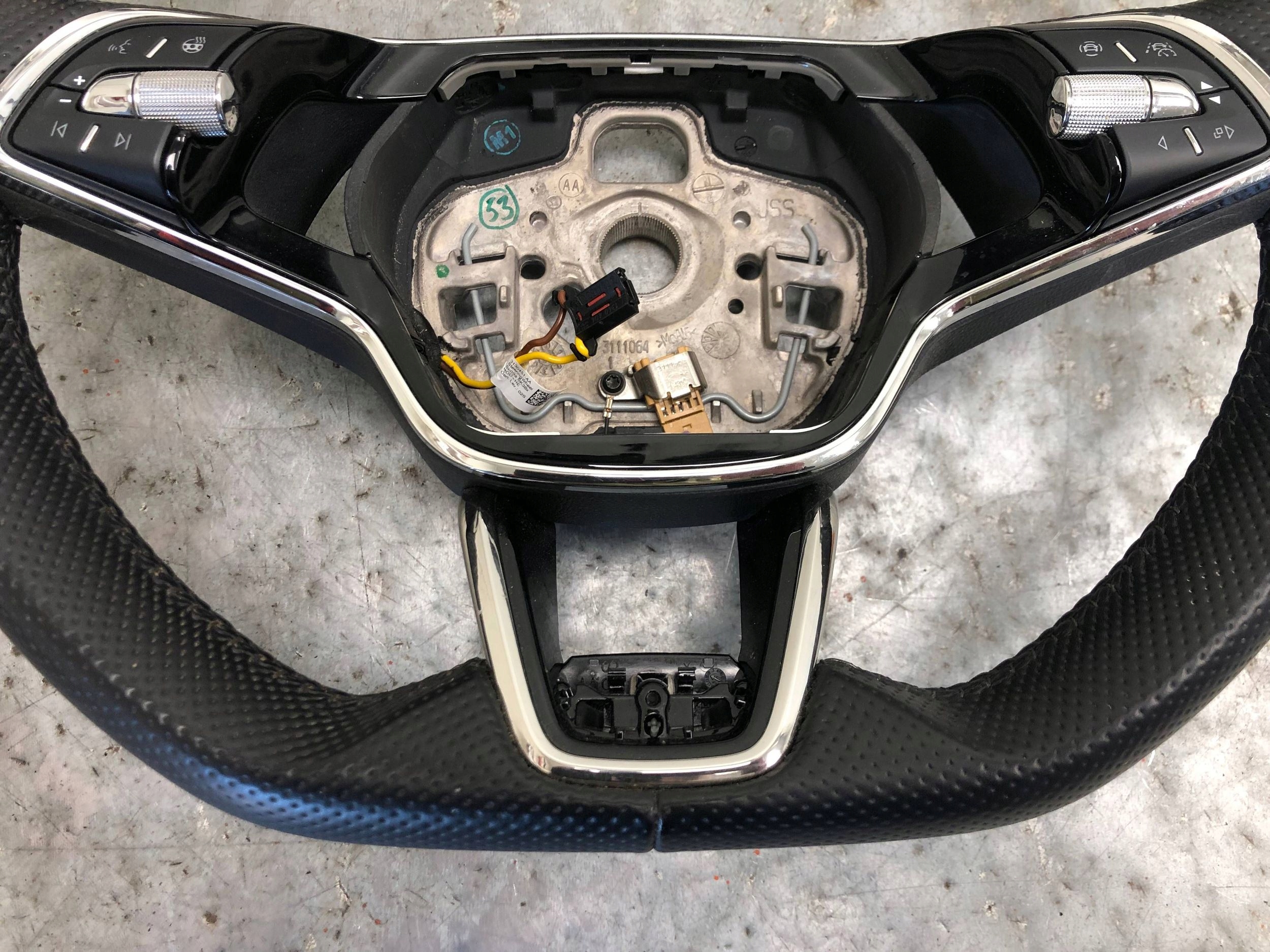 steering wheel, leather MULTIFUNKCJA with shifting OCTAVIA IV VRS 5E3959542G 5E3419093AR
