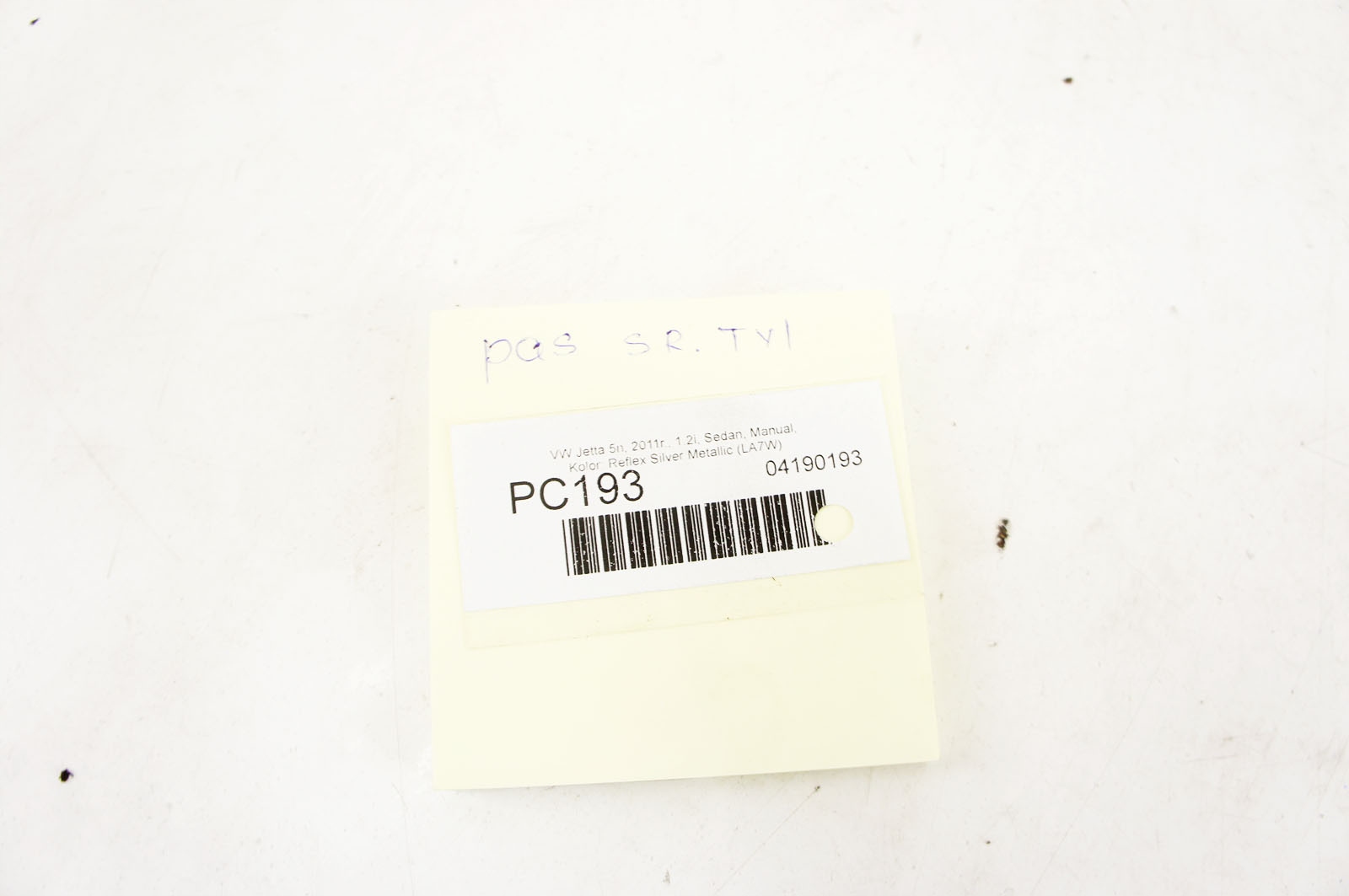 PC193 vw JETTA VI 5C ремень задний середина 5C6857807M