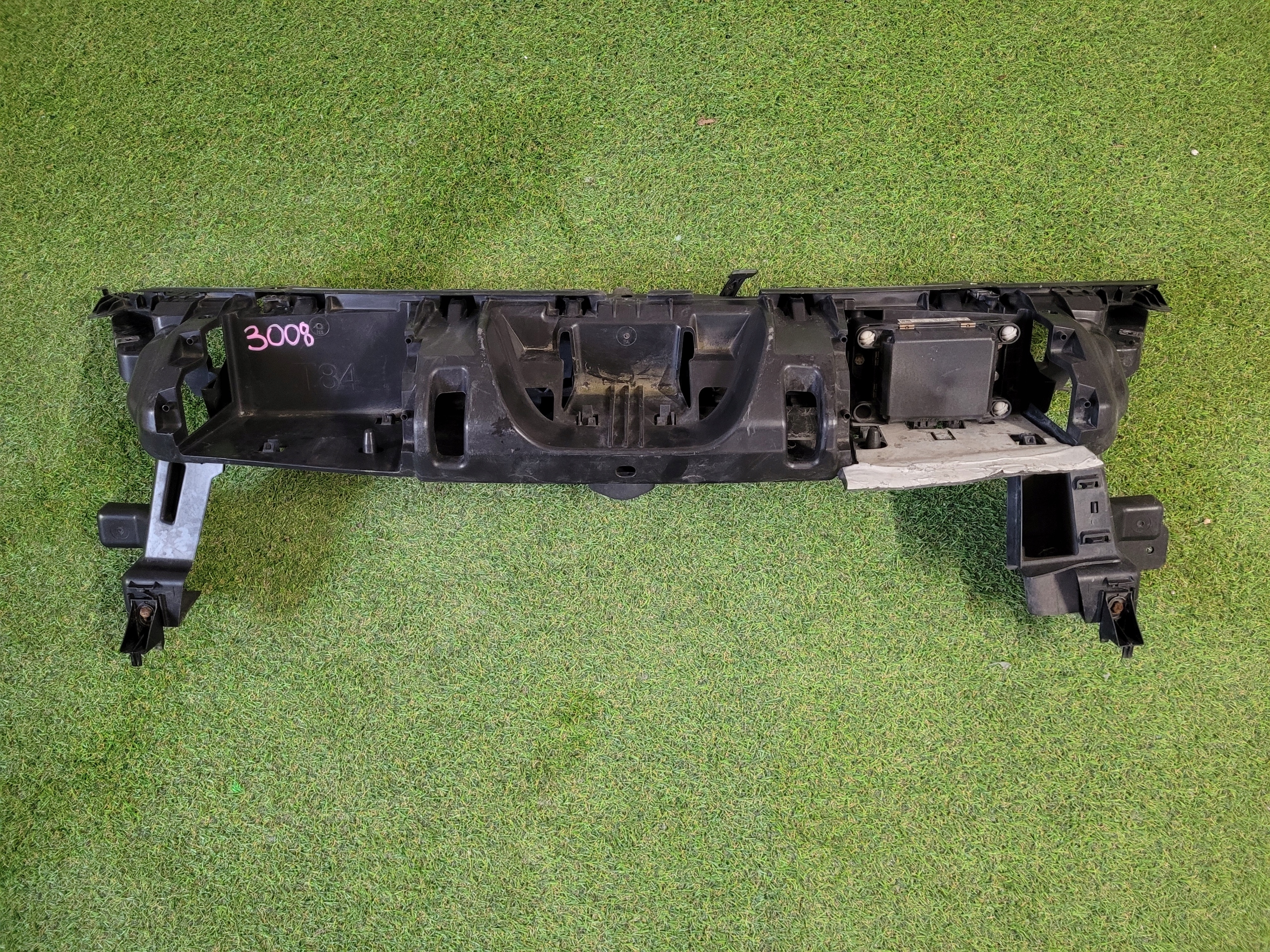 PEUGEOT 3008 I T84 PAS GÓRNY PRZEDNI + CZACHA