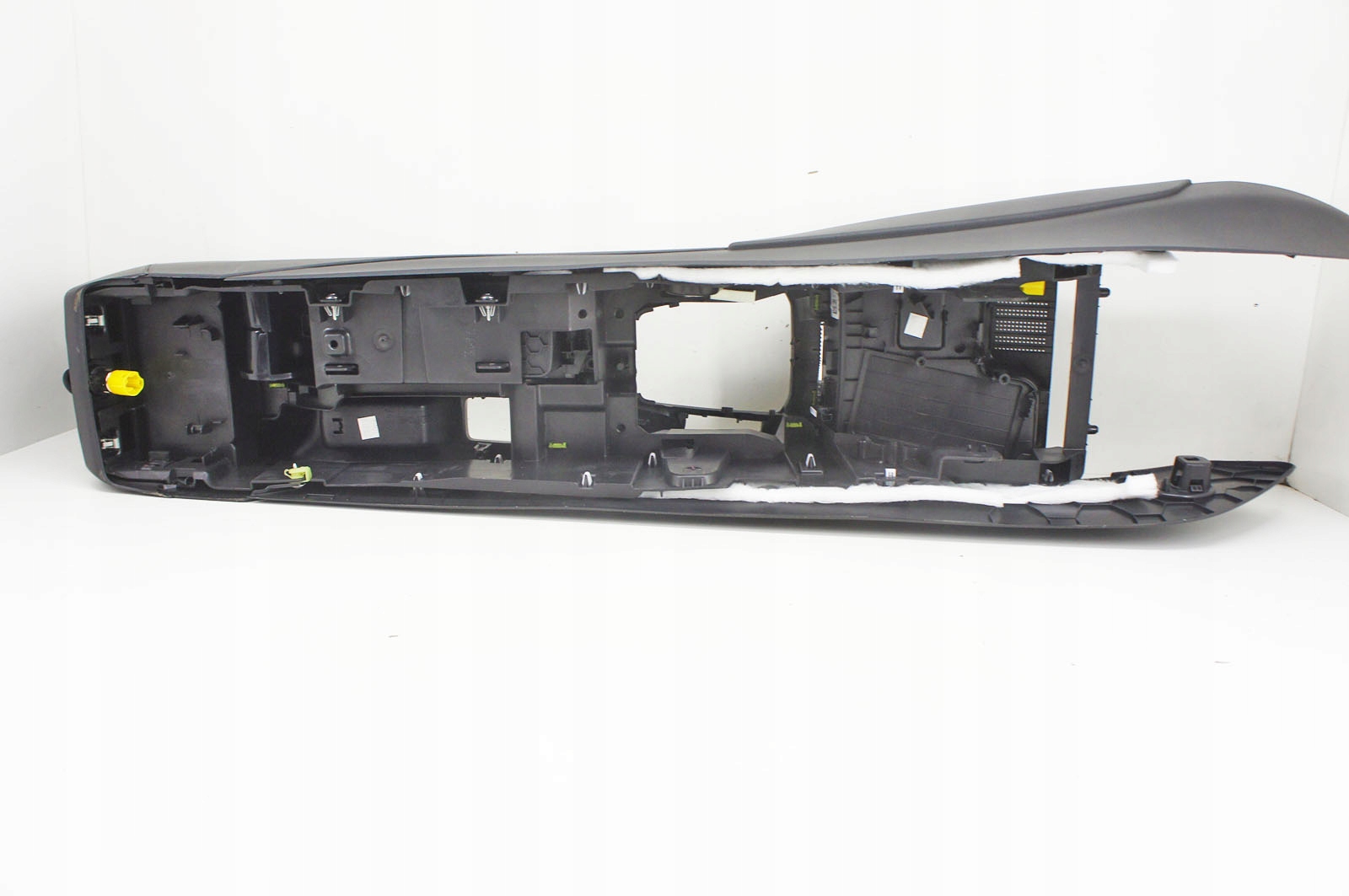 PX022 FORD Focus Mk4 тунель середина универсал