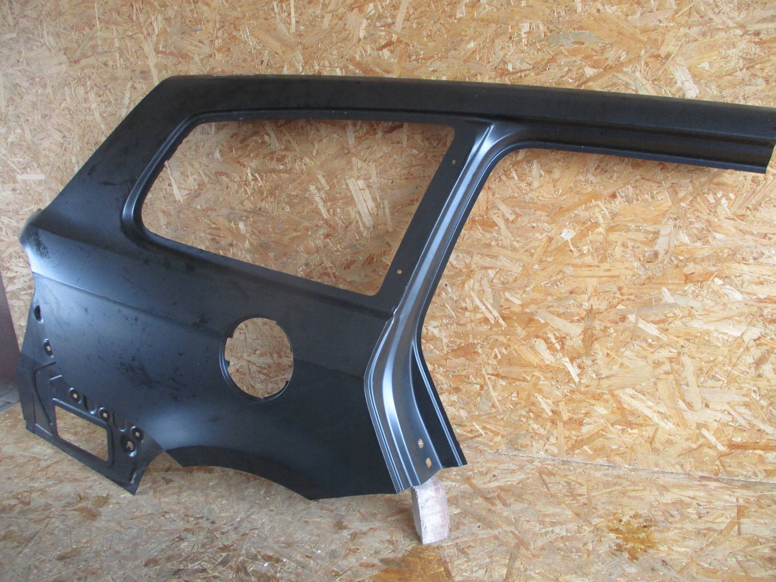 PARAFANGO POSTERIORE POSTERIORE DESTRA VW PASSAT B7 KOMBI