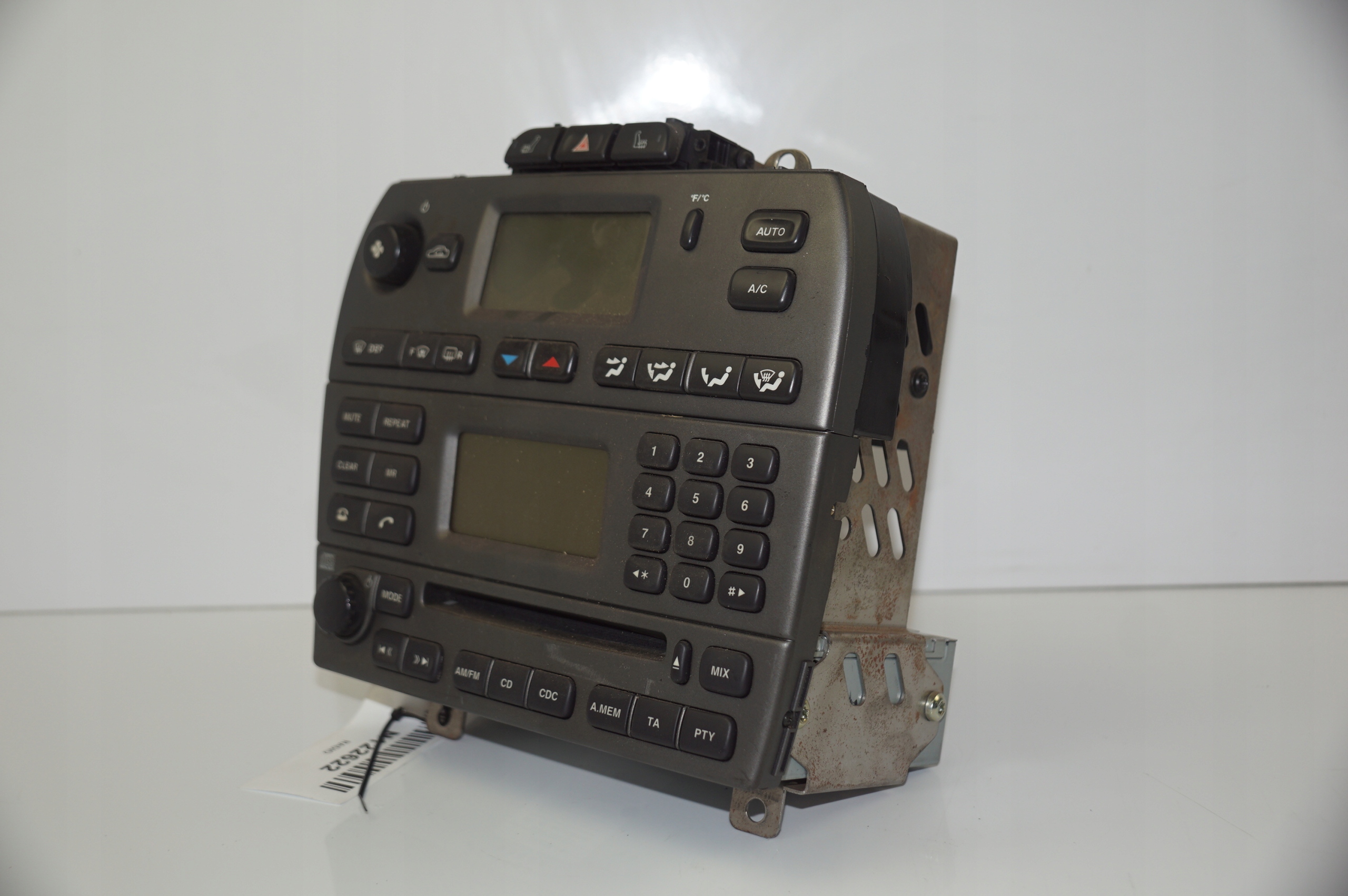 RADIO JAGUAR 4X43-18B876-AB