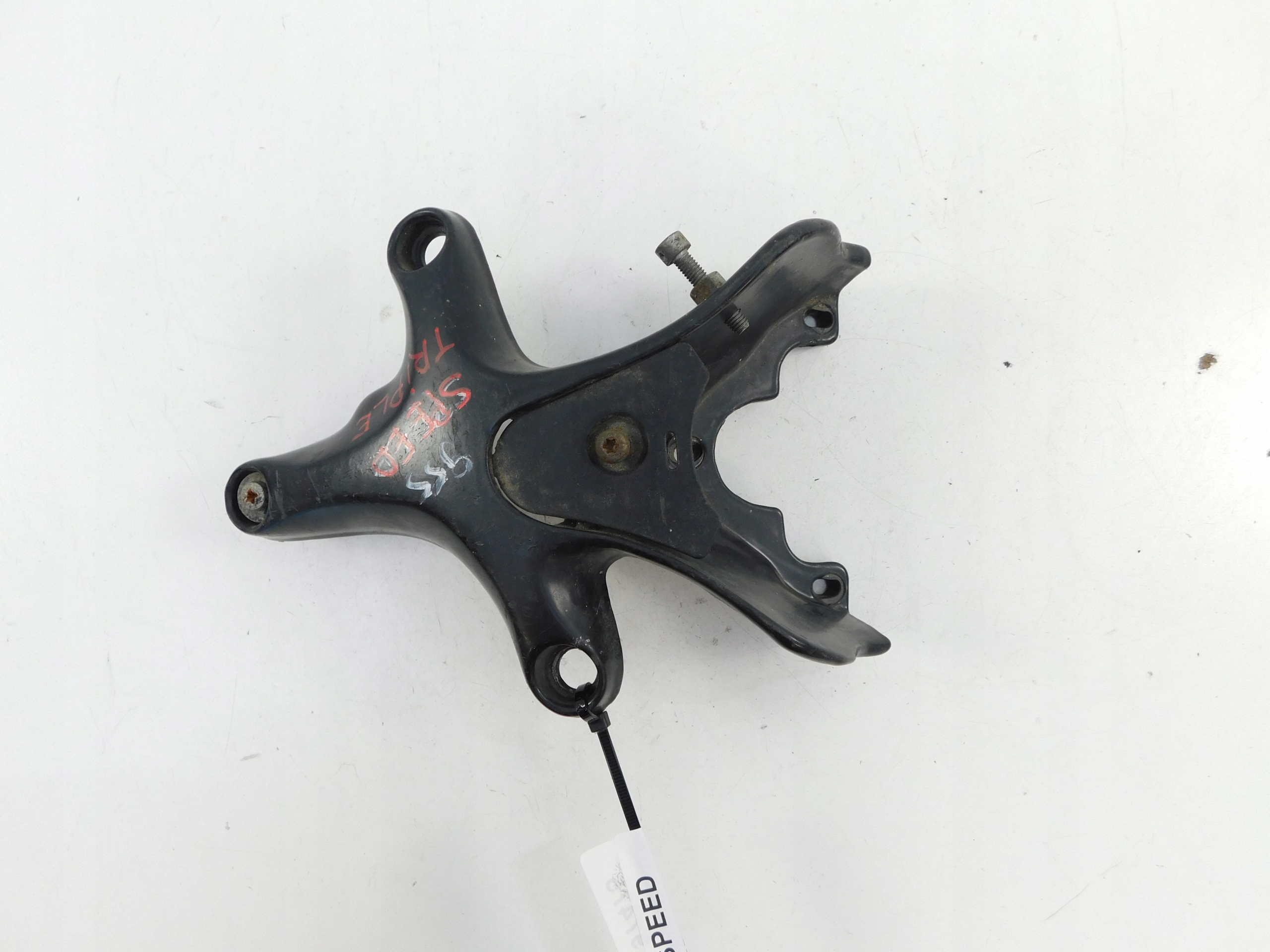 TRIUMPH SPEED TRIPLE 955i STELAŻ MOCOWANIE