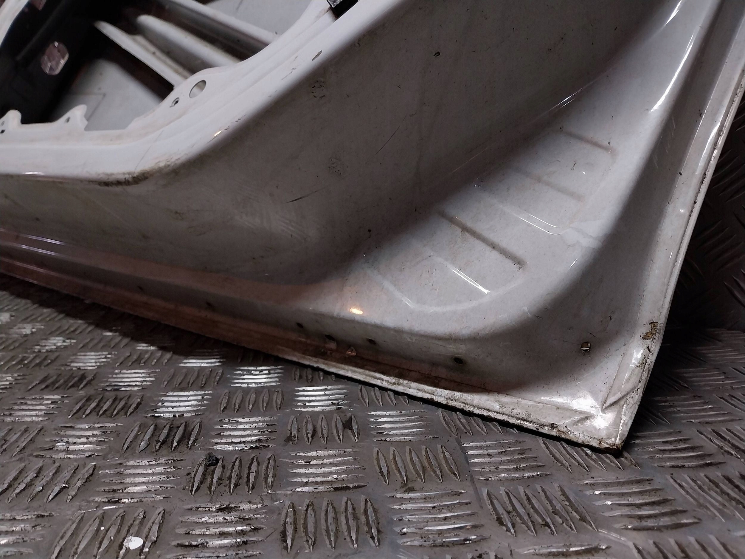 door front right VOLVO V40 II 12