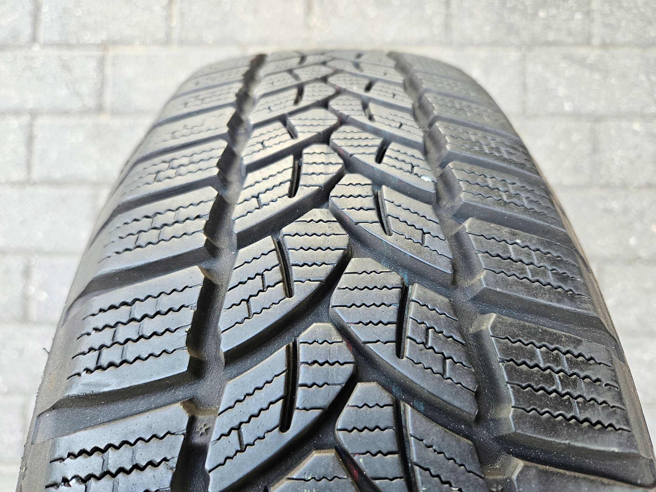 4x 175/70R14 84T Firestone WinterHawk 3 / 4x 7mm [162]