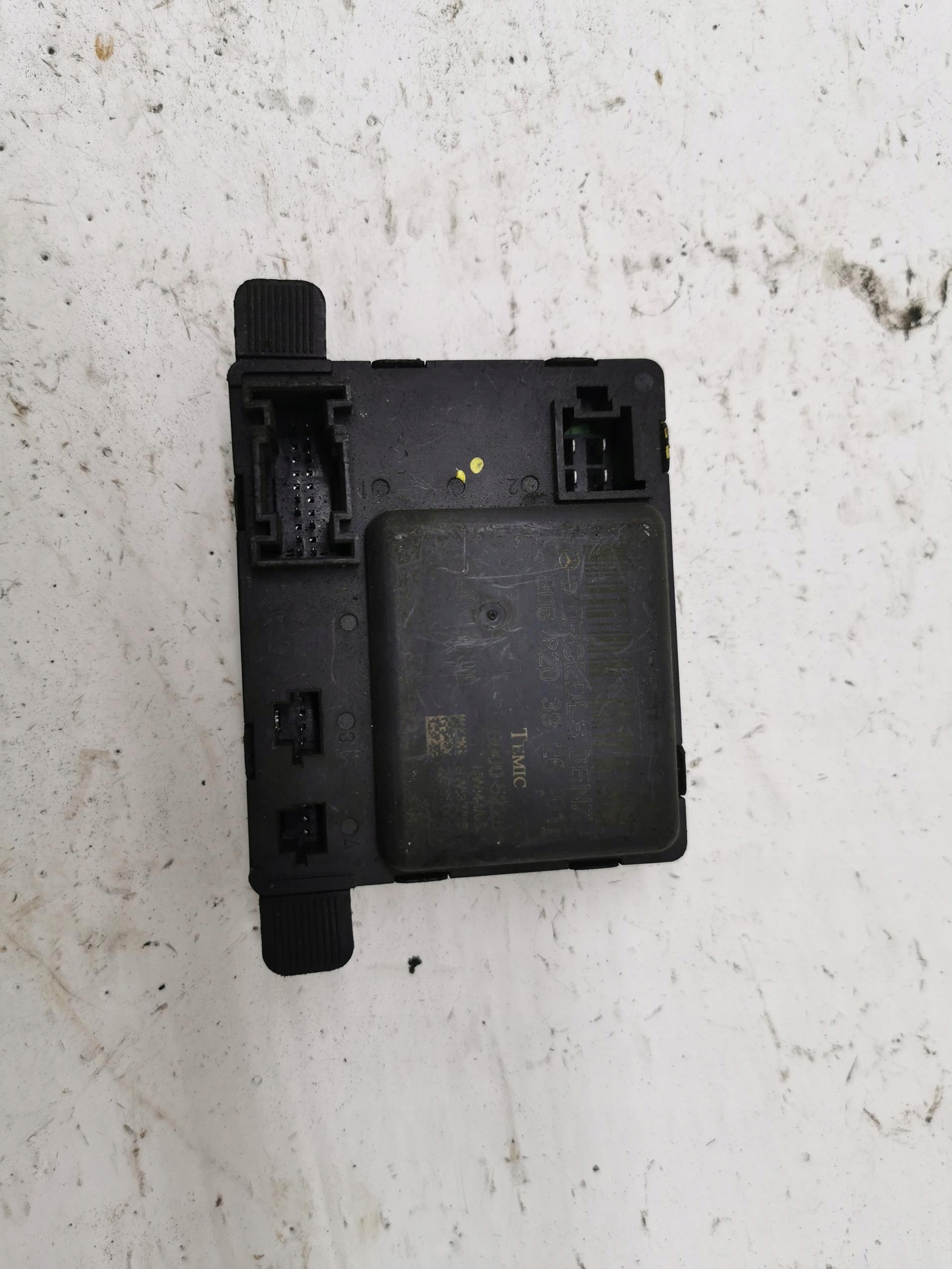 module door MERCEDES SPRINTER W906 A9068203926