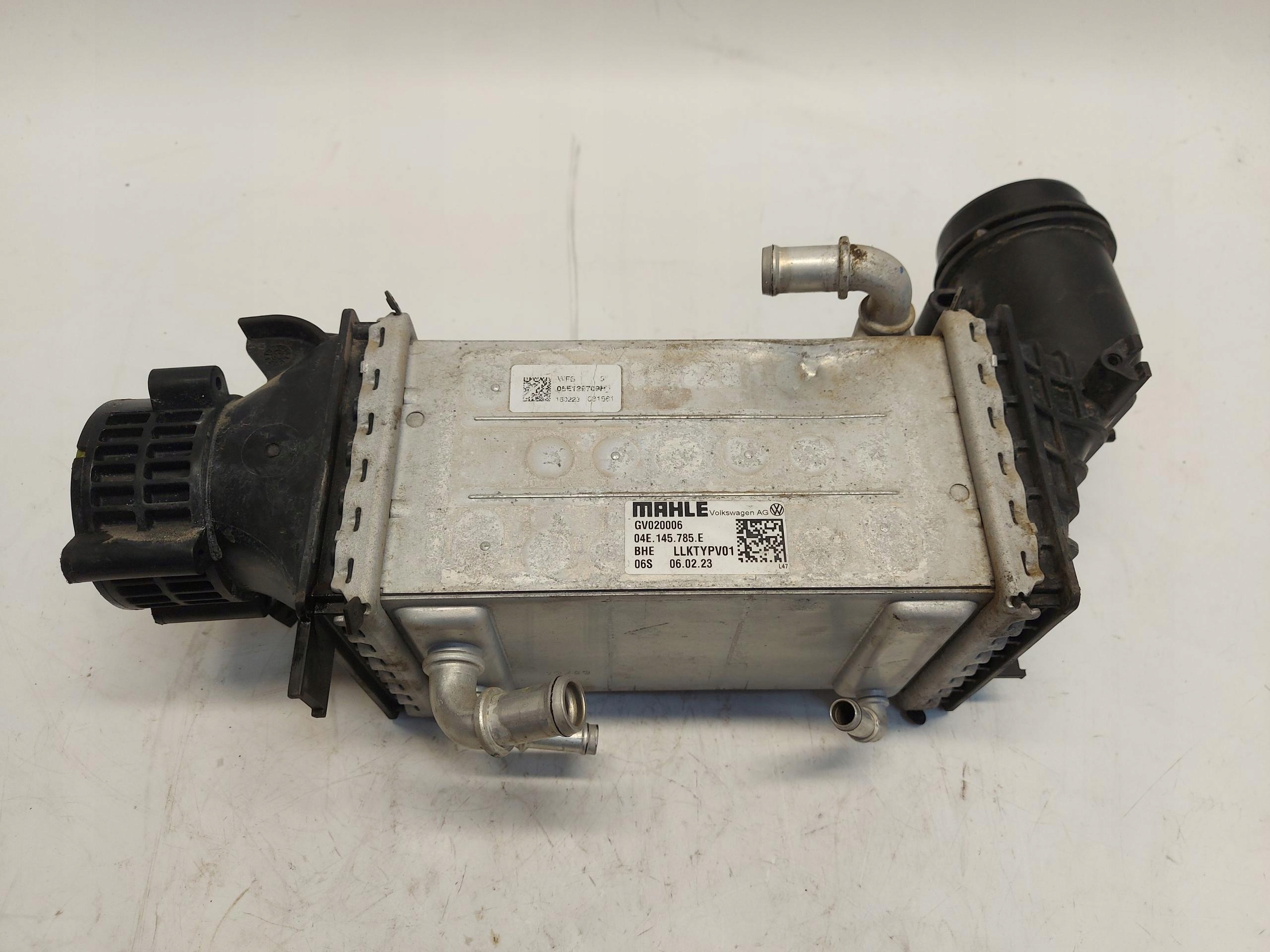 Ford Tourneo Connect III MK3 radiator intercooler 04E145785E