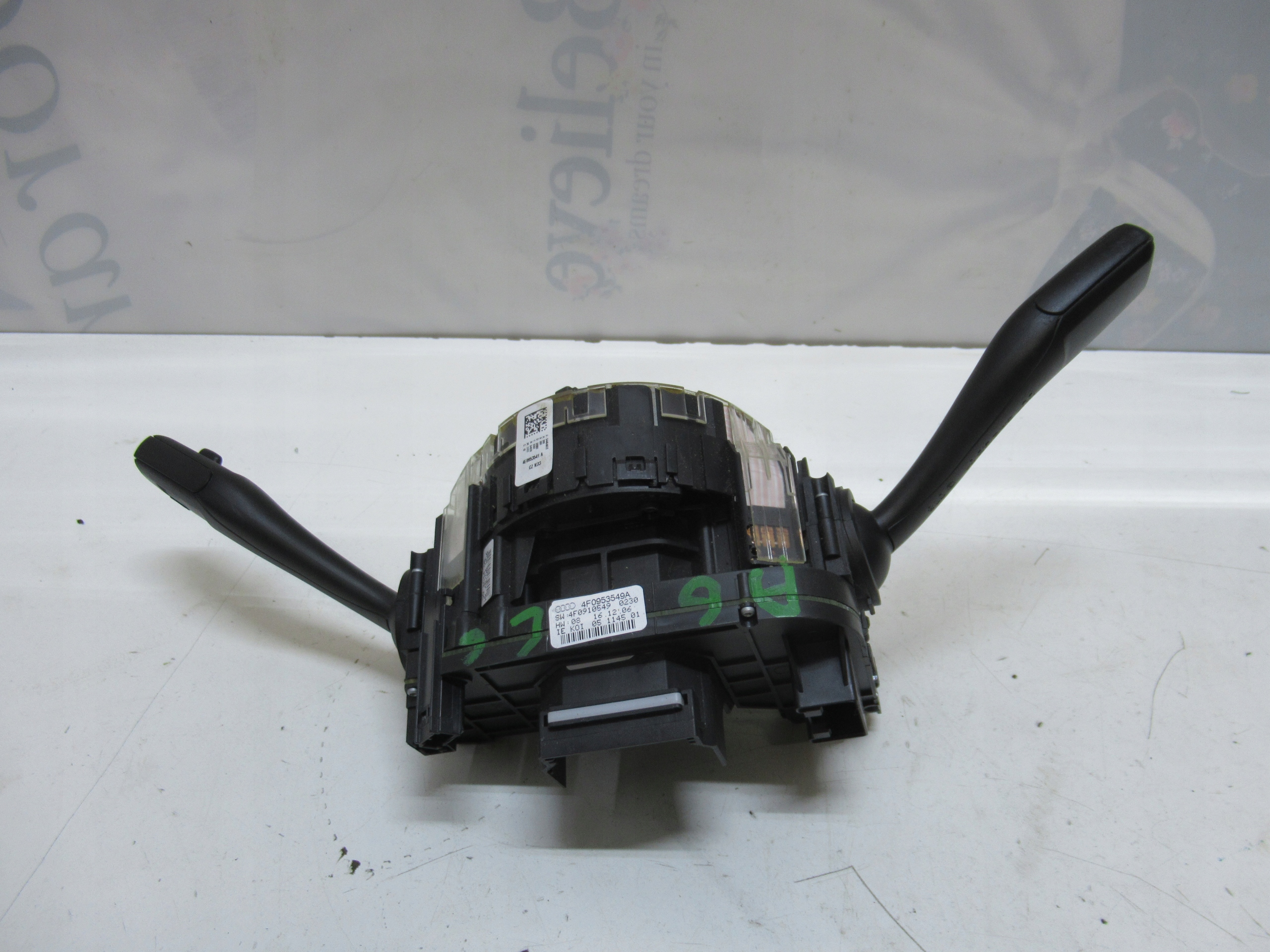 AUDI A6 C6 07R rucice volana 4F0953549A