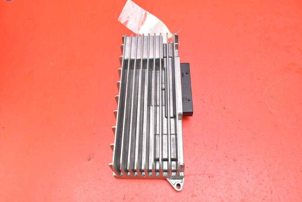 amplifier RADIA 8T0035223AB AUDI A4 B8 07-11